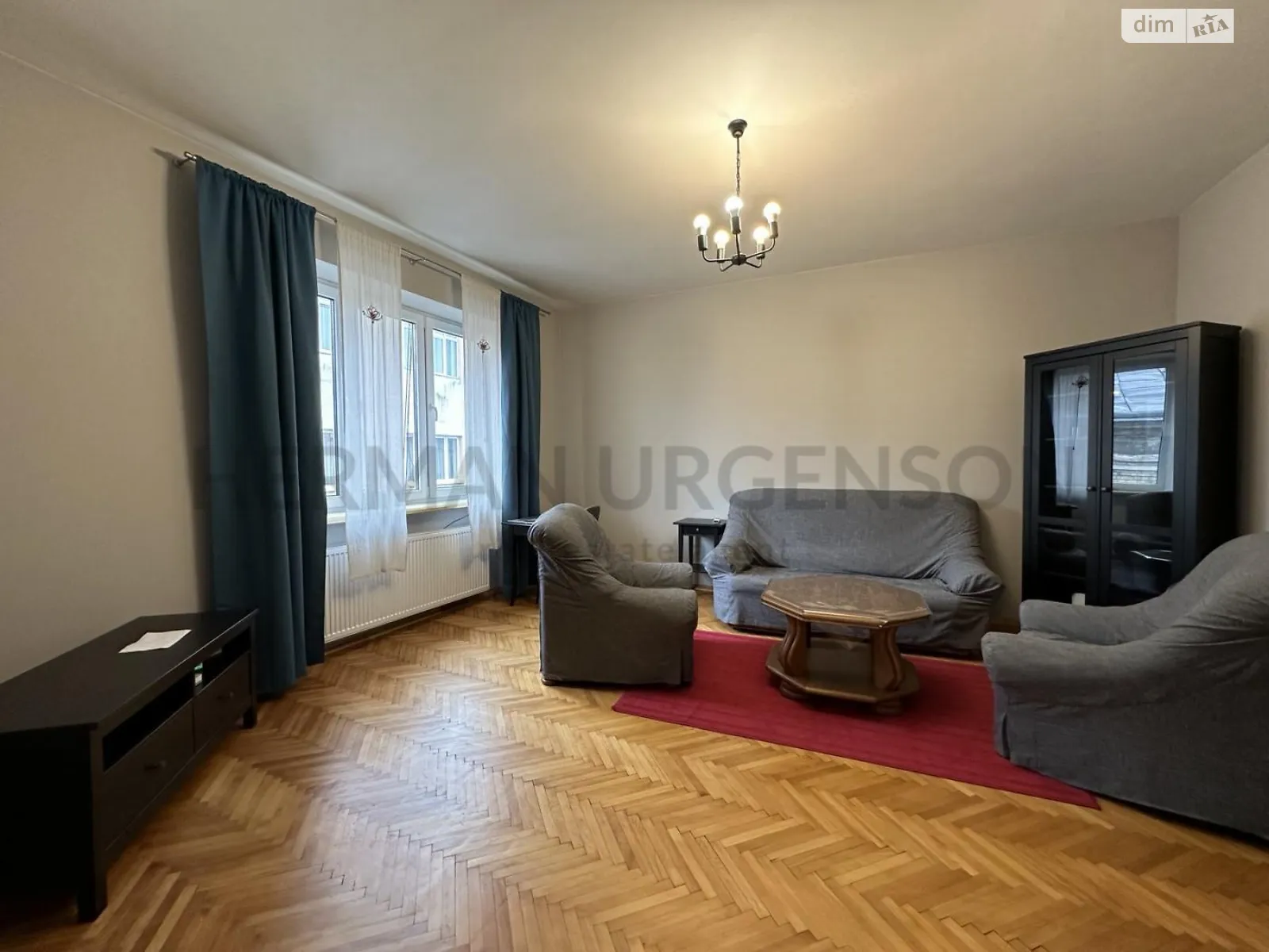 Продается 3-комнатная квартира 100 кв. м в Ужгороде, цена: 134000 $