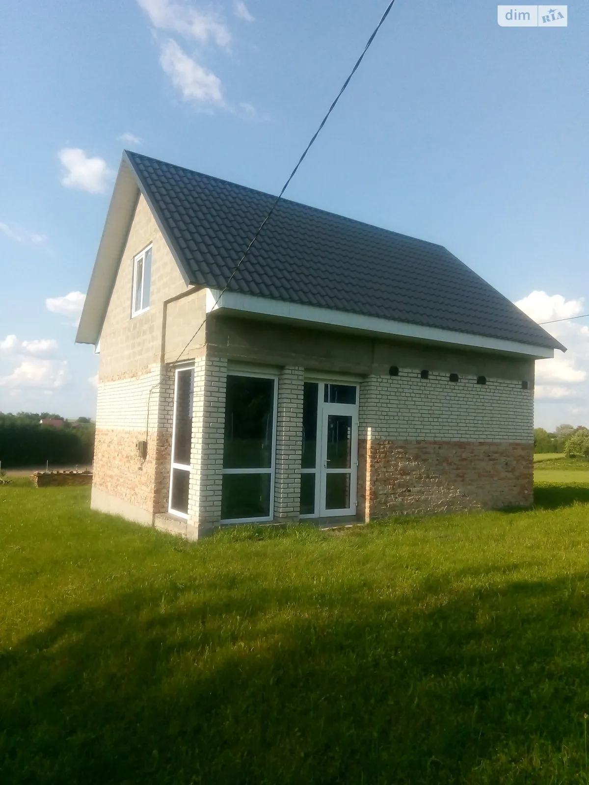 Продается дом на 2 этажа 85 кв. м с камином, цена: 38000 $ - фото 1