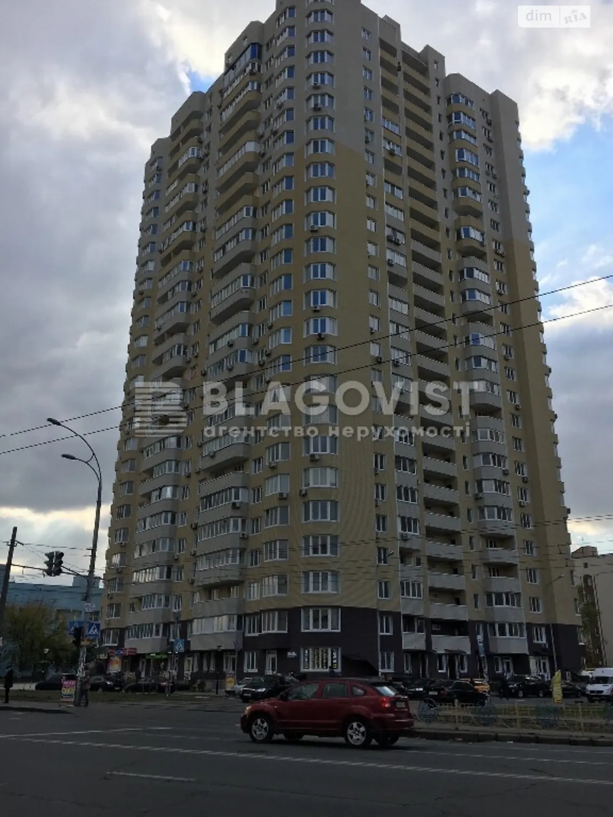 Продается 3-комнатная квартира 96 кв. м в Киеве, ул. Героев полка АЗОВ(Маршала Малиновского), 4В