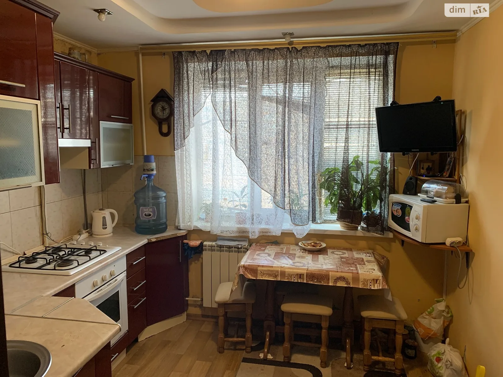 Продается 3-комнатная квартира 72.6 кв. м в Кривом Роге, цена: 35000 $