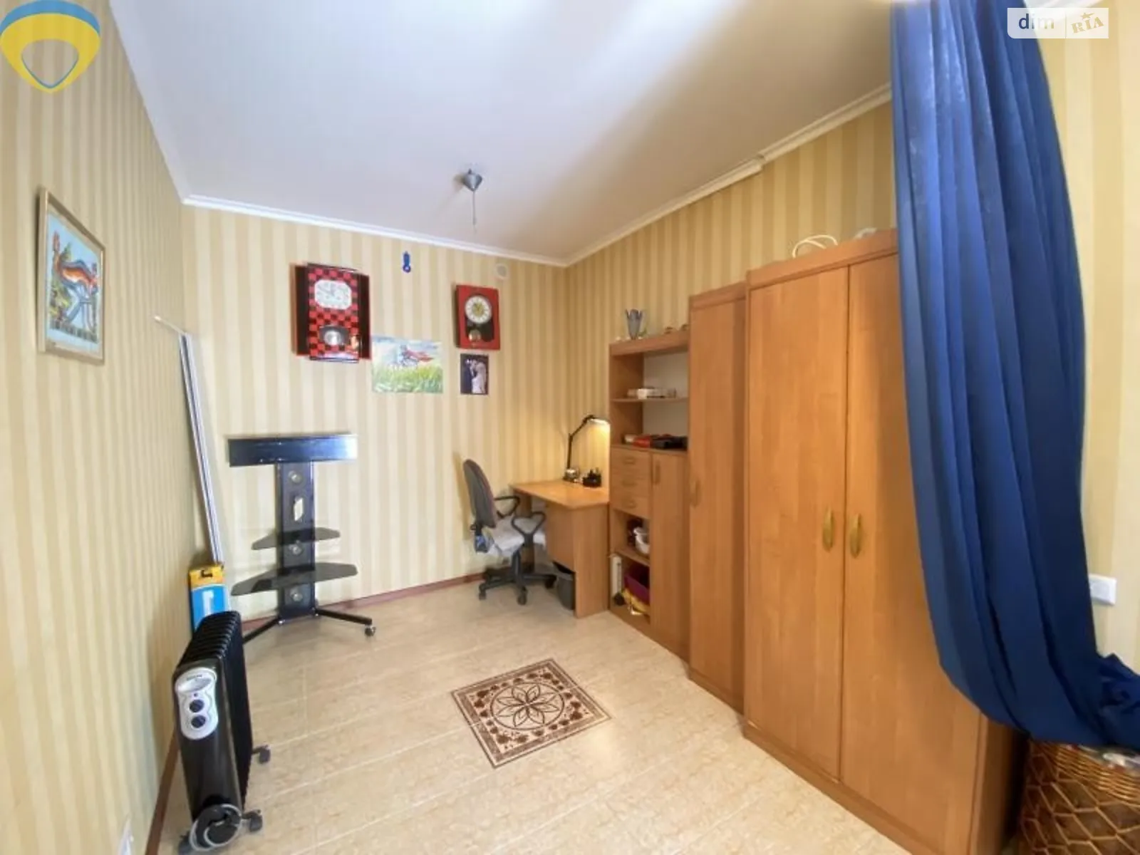 Продается офис 29 кв. м в бизнес-центре, цена: 20000 $ - фото 1