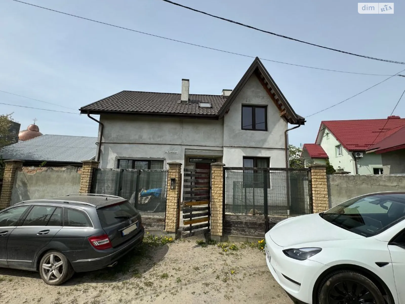 Продається будинок 2 поверховий 218.5 кв. м з верандою, цена: 200000 $