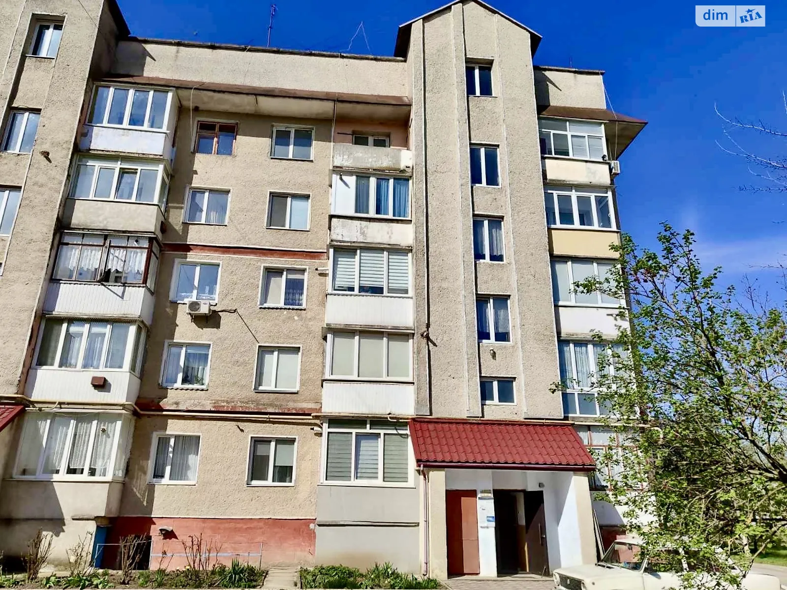 Продается 3-комнатная квартира 67.7 кв. м в Черткове, ул. Шухевича - фото 1