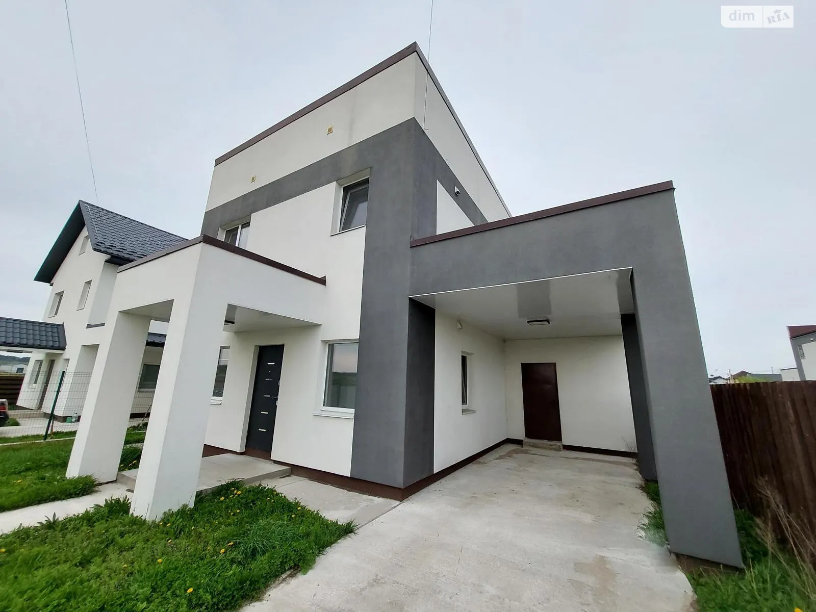 Продается дом на 2 этажа 119 кв. м с камином, цена: 120000 $ - фото 1