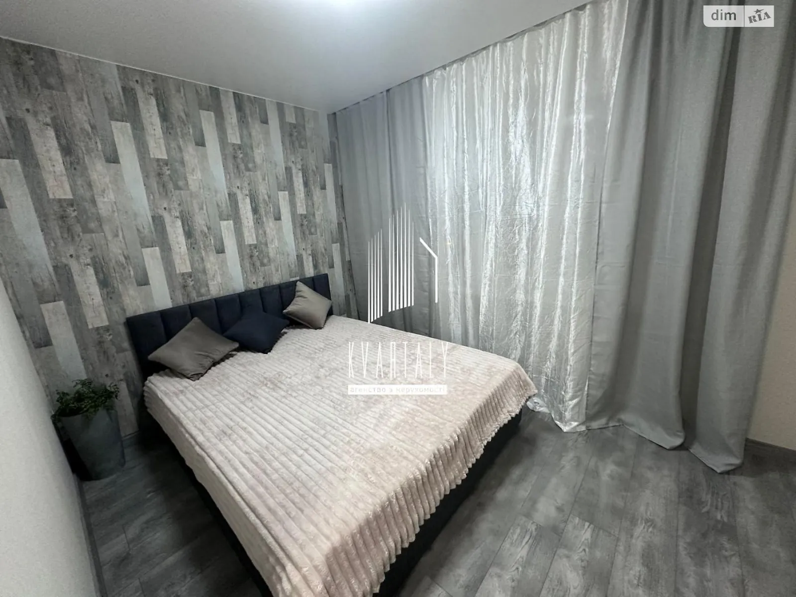 Продается 2-комнатная квартира 45 кв. м в Киеве, ул. Героев полка АЗОВ(Маршала Малиновского), 25