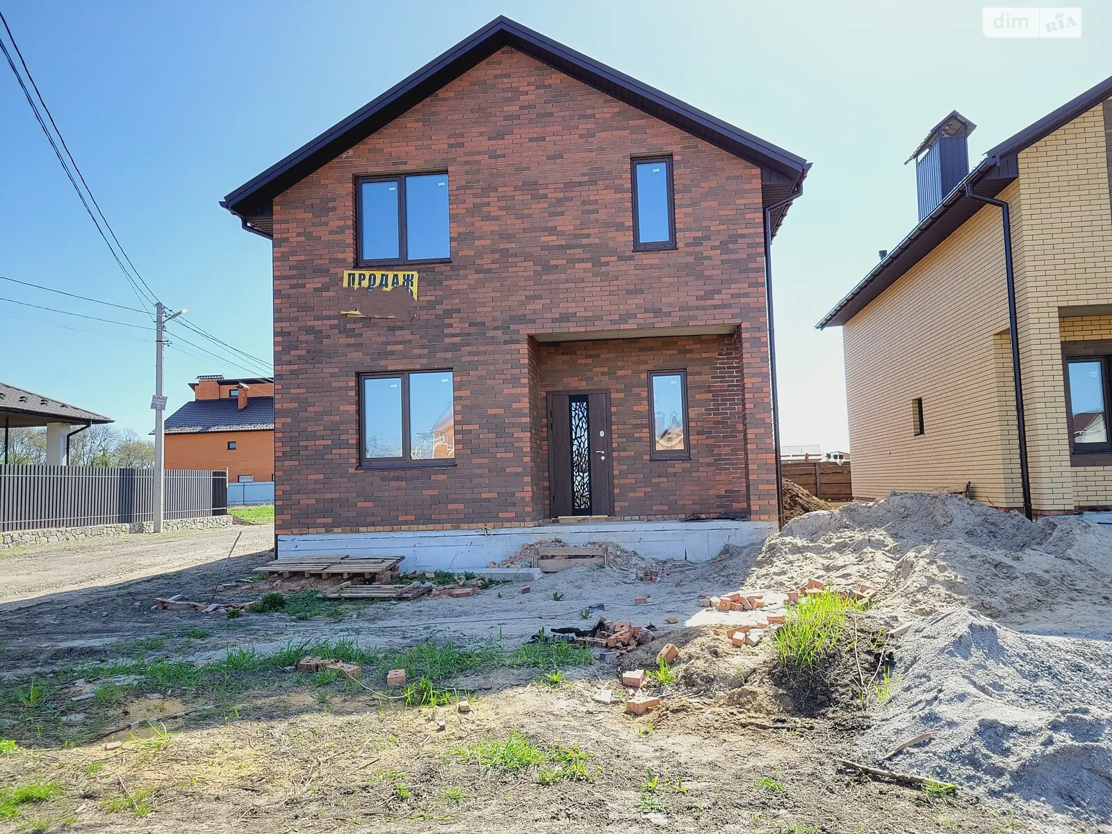 Продається будинок 2 поверховий 125 кв. м з гаражем, цена: 87000 $