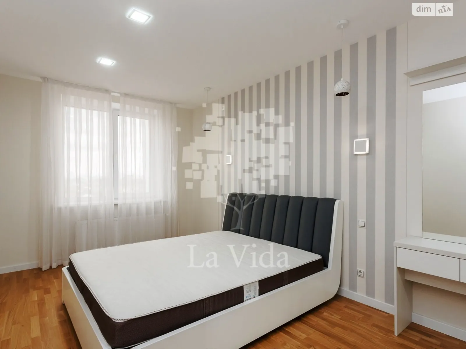 Продается 2-комнатная квартира 67.9 кв. м в Петропавловской Борщаговке - фото 2
