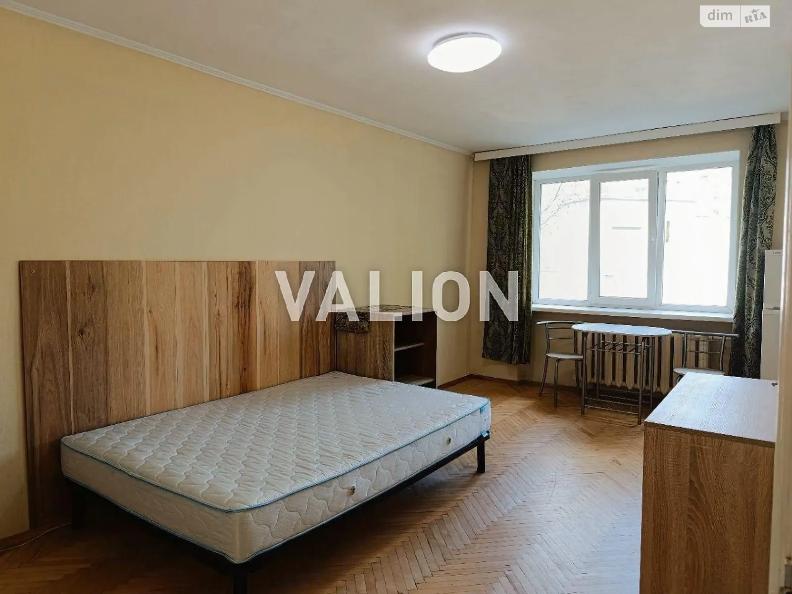 Продается 1-комнатная квартира 25 кв. м в Киеве, цена: 33000 $