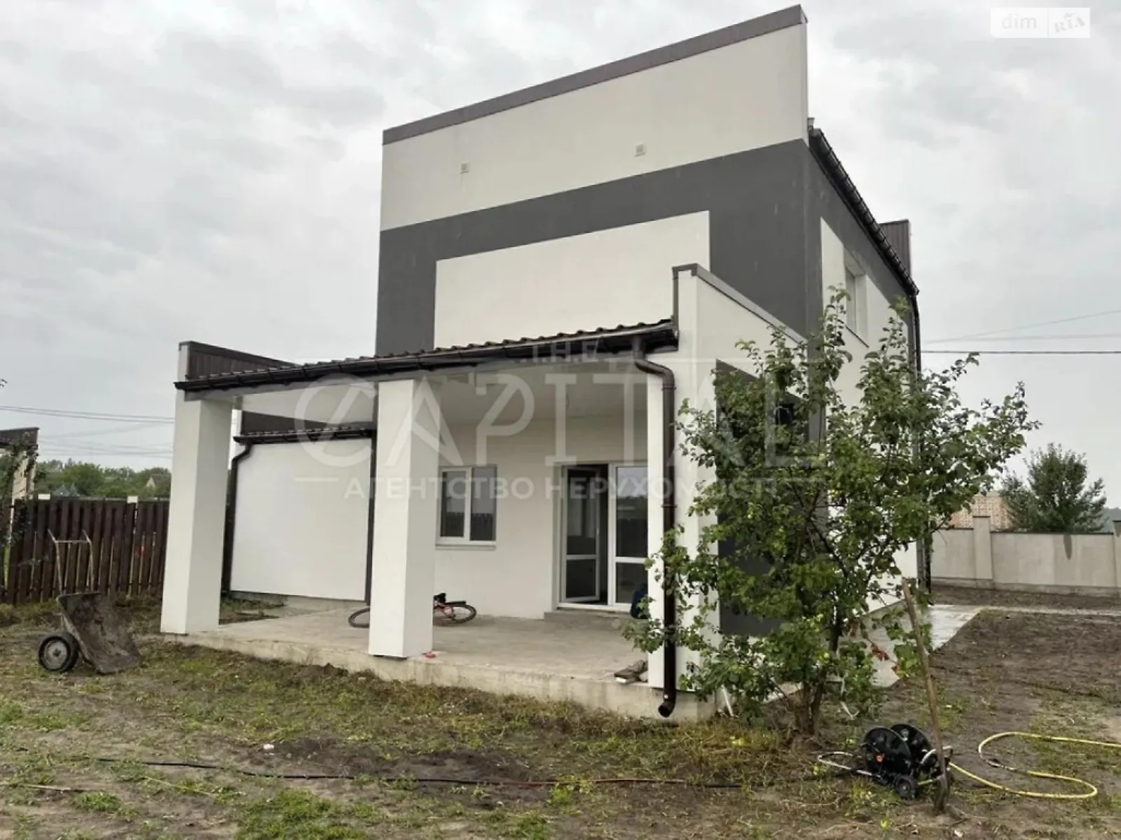 Продається будинок 2 поверховий 119 кв. м з балконом, цена: 119900 $