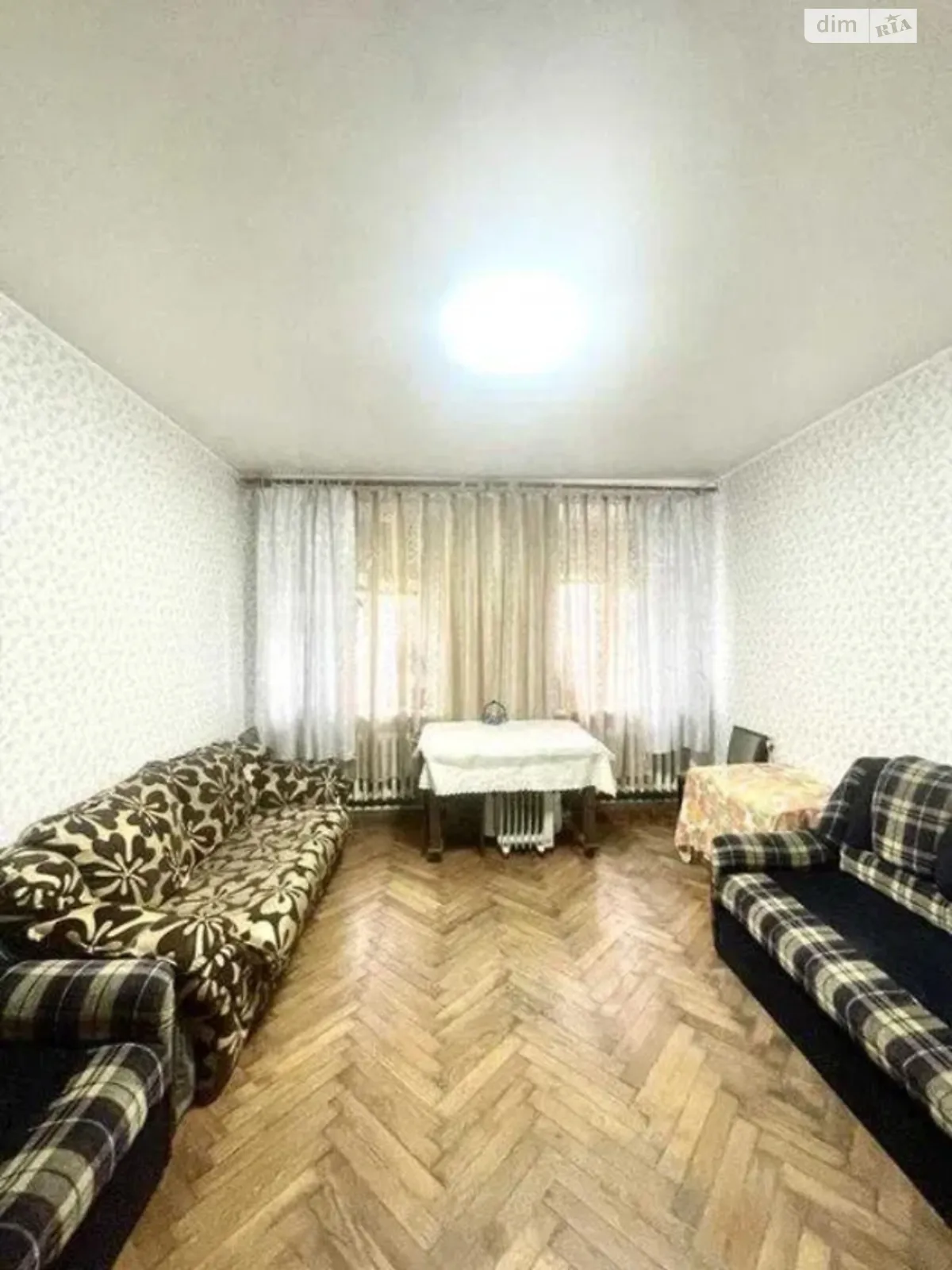 Продається 2-кімнатна квартира 56 кв. м у Одесі, вул. Новосельського