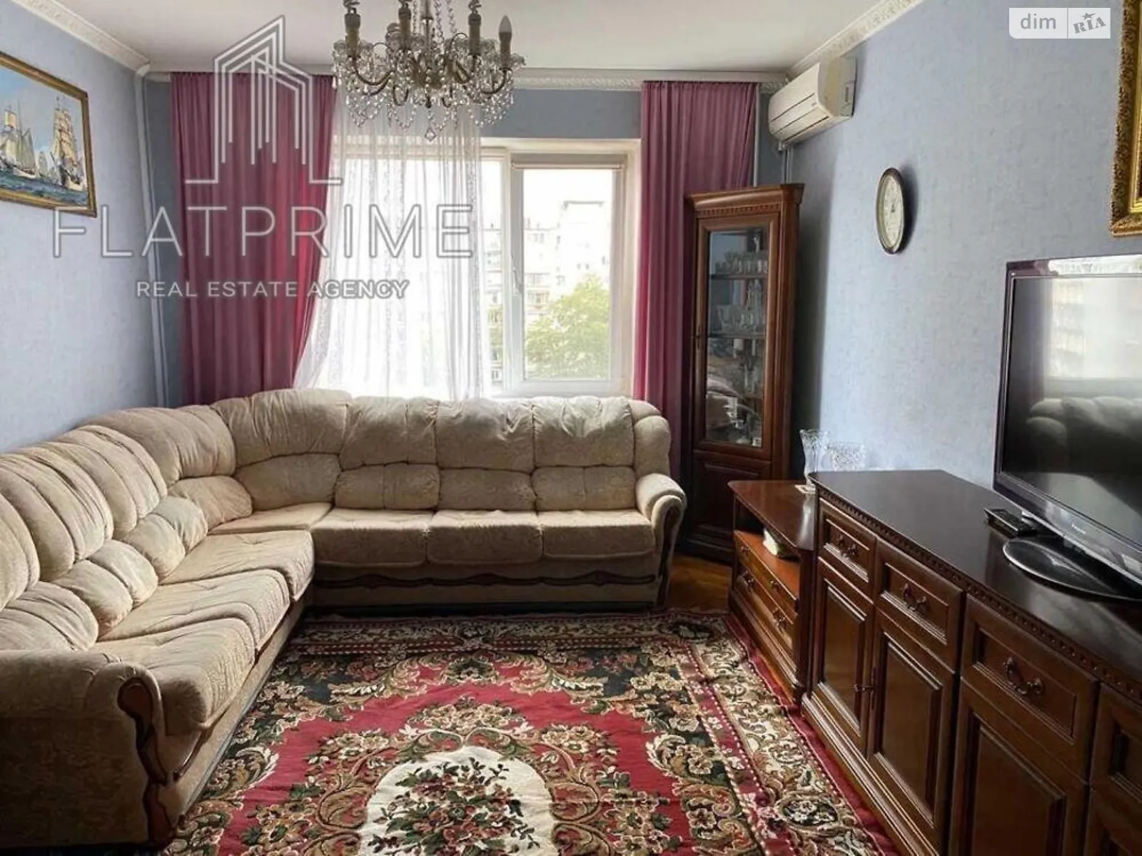 Продается 3-комнатная квартира 69.9 кв. м в Киеве, ул. Печенежская, 9