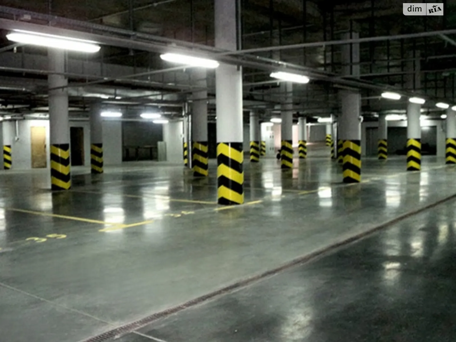 Продается подземный паркинг под легковое авто на 34.6 кв. м - фото 3