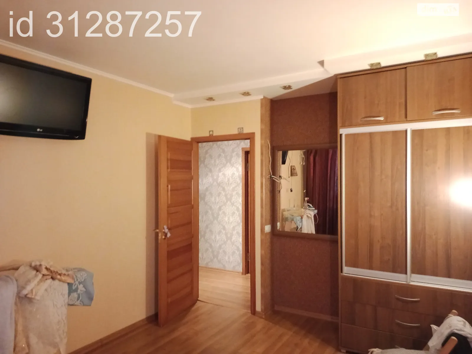 Продается 3-комнатная квартира 66 кв. м в Харькове, цена: 28000 $