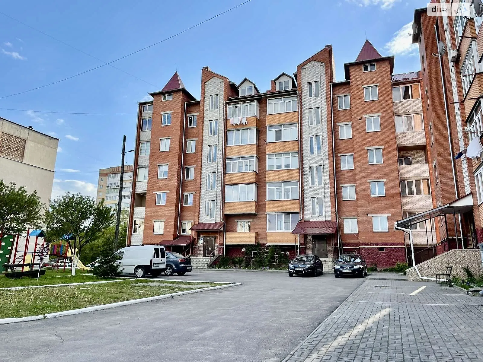 Продается 2-комнатная квартира 75.3 кв. м в Черткове, цена: 25000 $