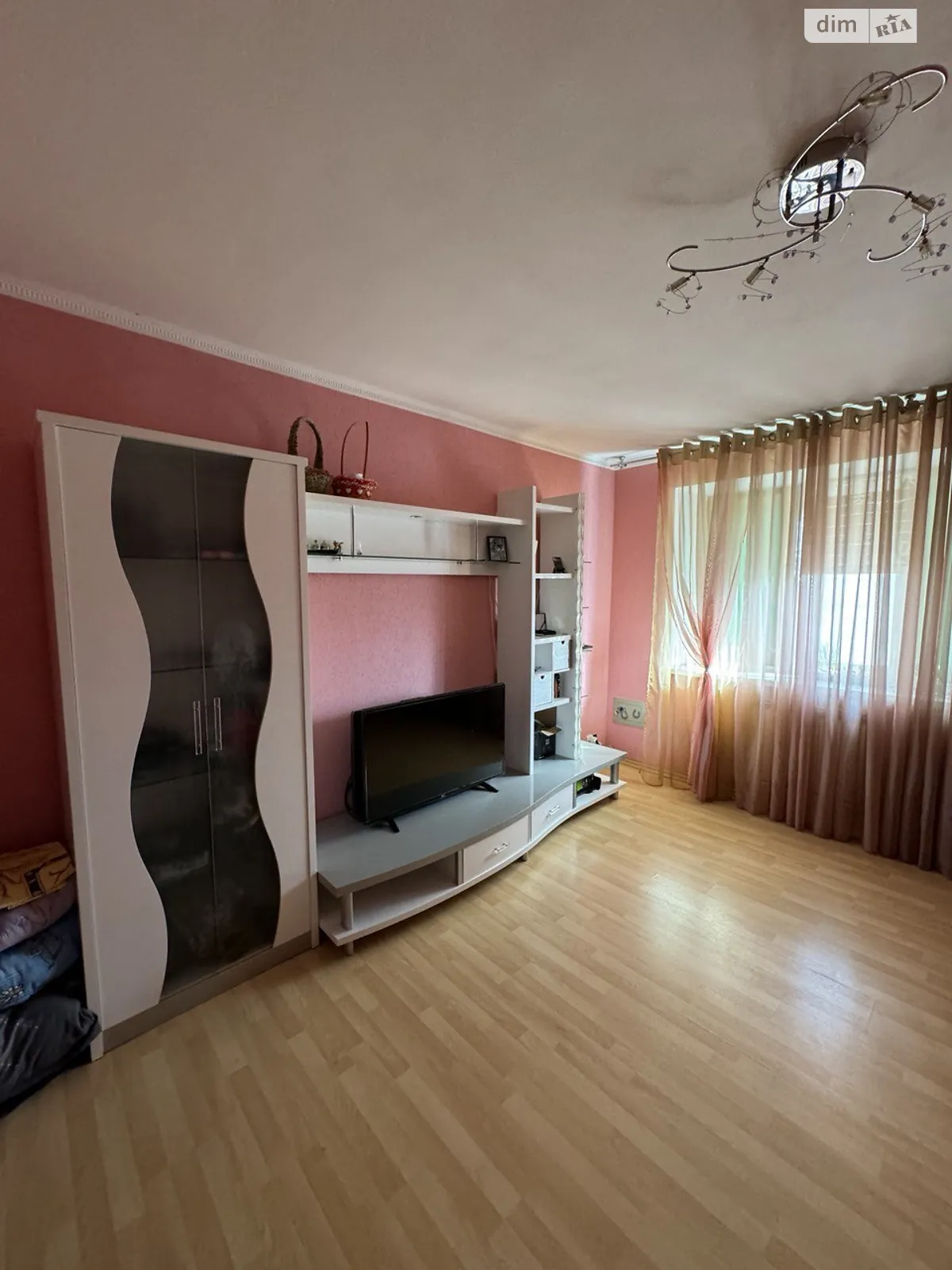 Продається 2-кімнатна квартира 48 кв. м у Чернігові, цена: 47500 $