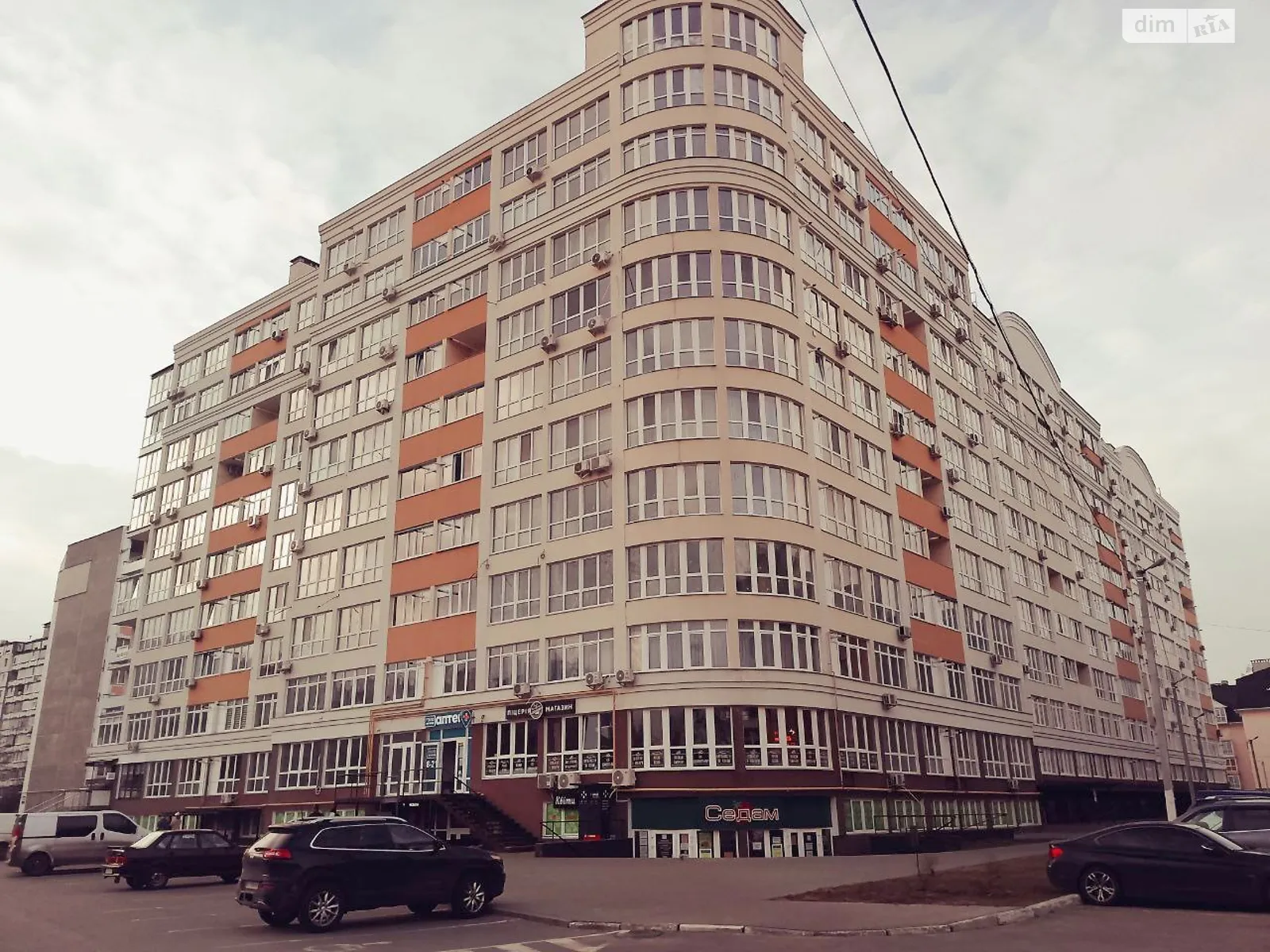 Продается 2-комнатная квартира 76 кв. м в Чернигове, цена: 85000 $