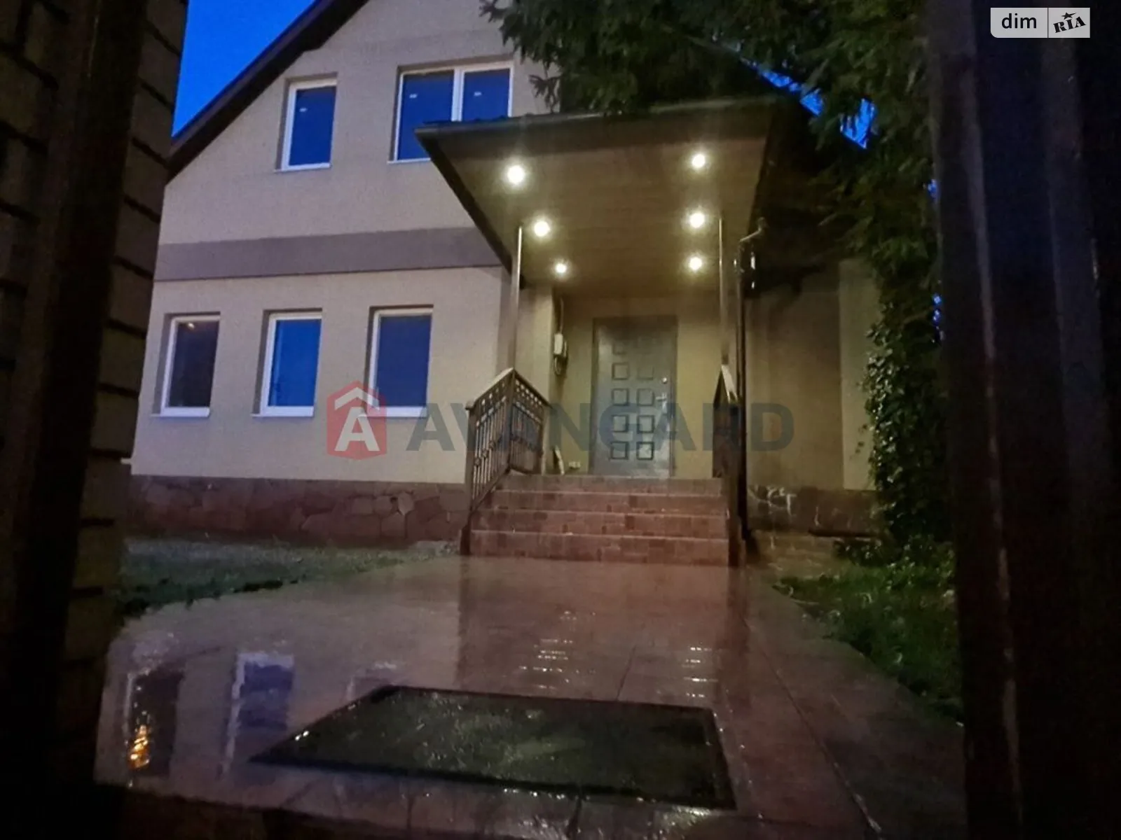 Продается дом на 2 этажа 150 кв. м с террасой, цена: 55000 $