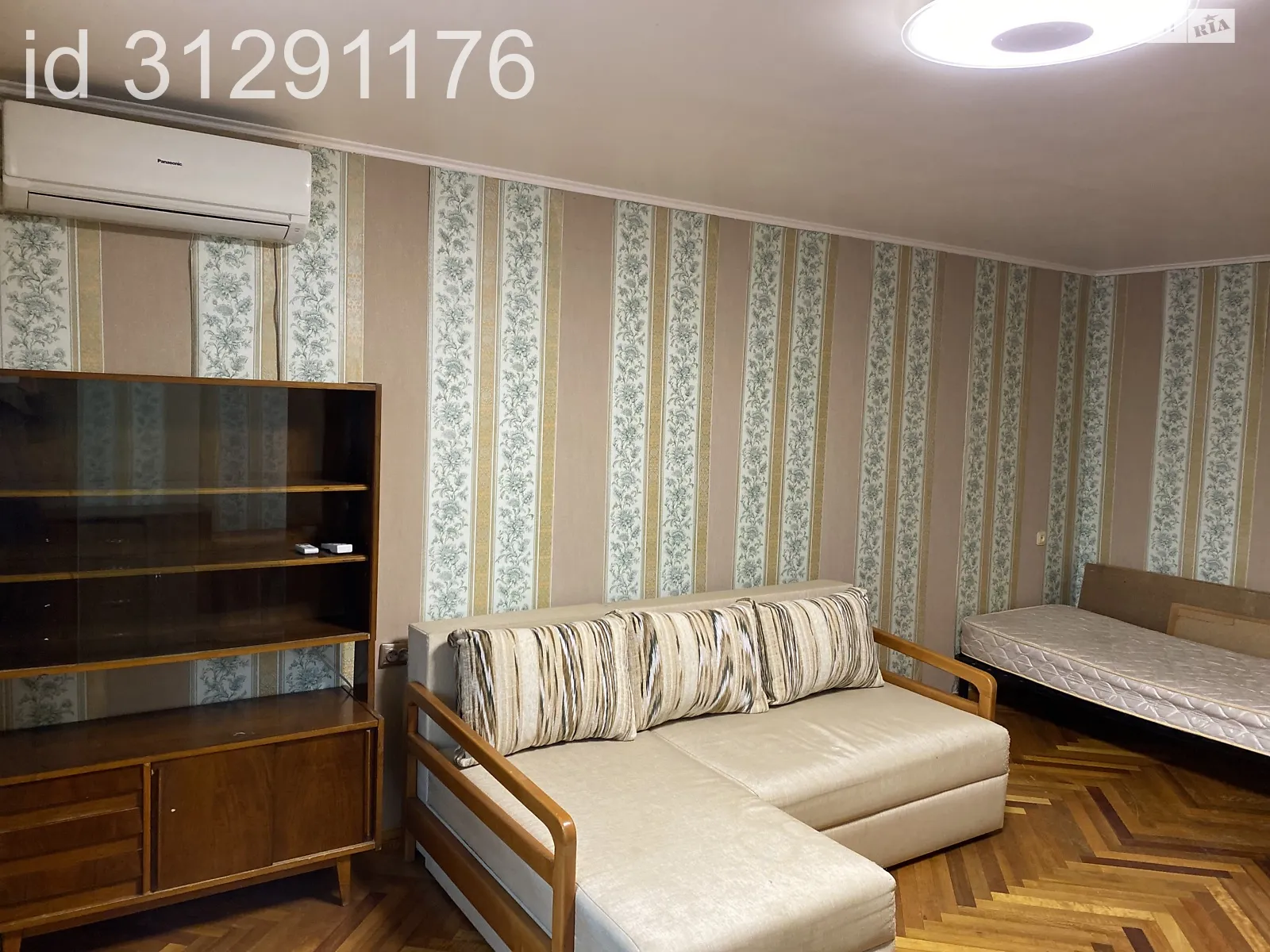 Продается 1-комнатная квартира 41 кв. м в Ирпене, ул. Садовая, 61В