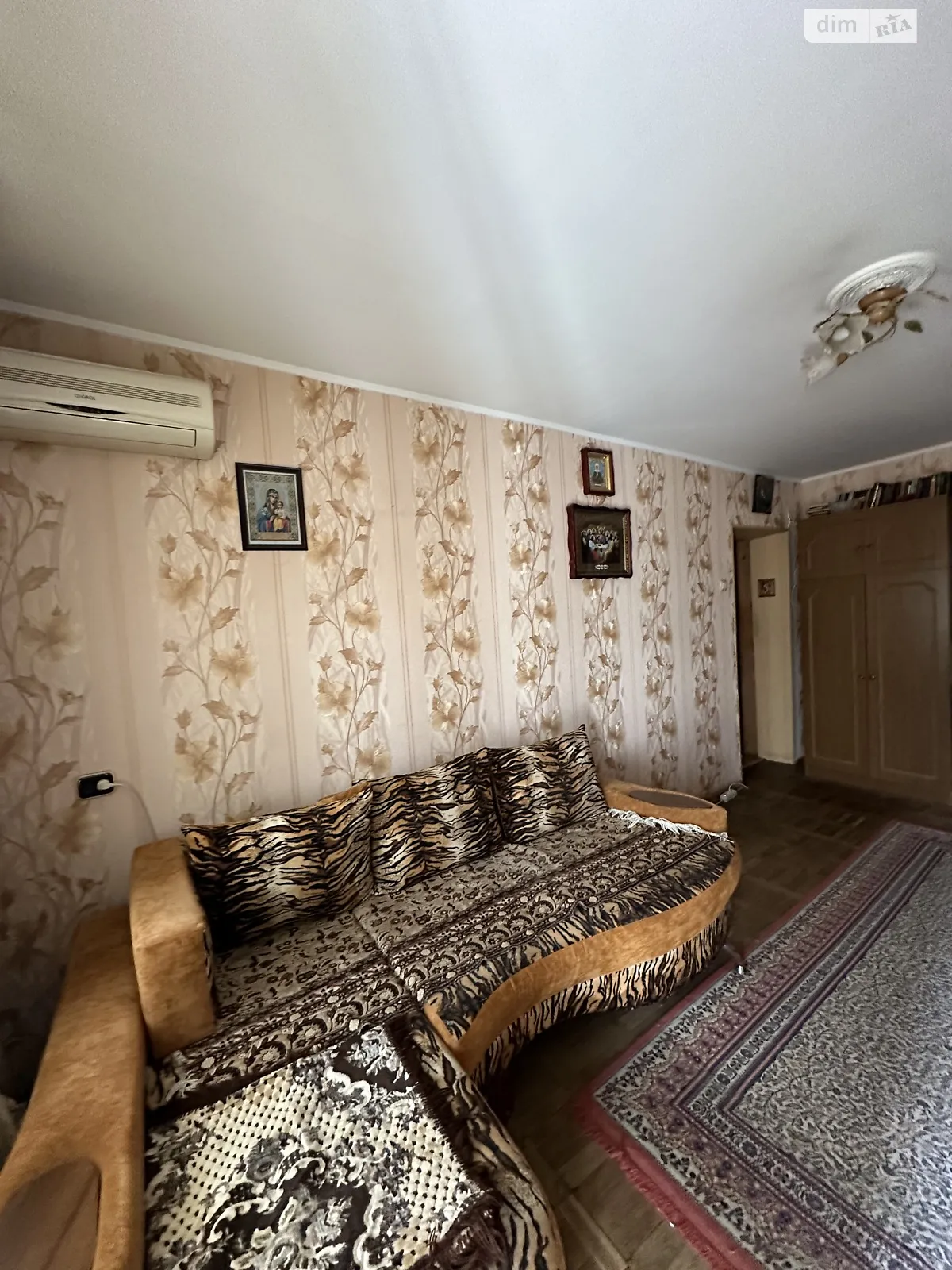 Продается 2-комнатная квартира 46 кв. м в Черновцах, цена: 45000 $