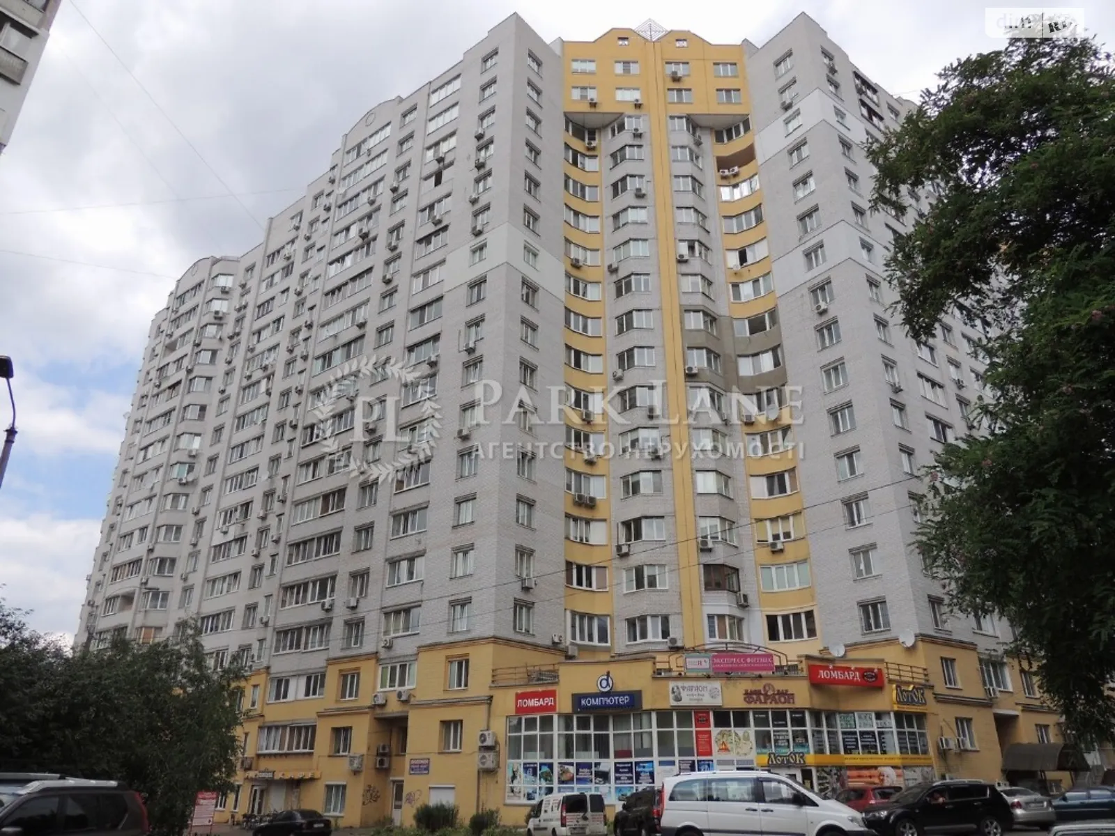 Продается 1-комнатная квартира 62 кв. м в Киеве, ул. Николая Краснова, 17