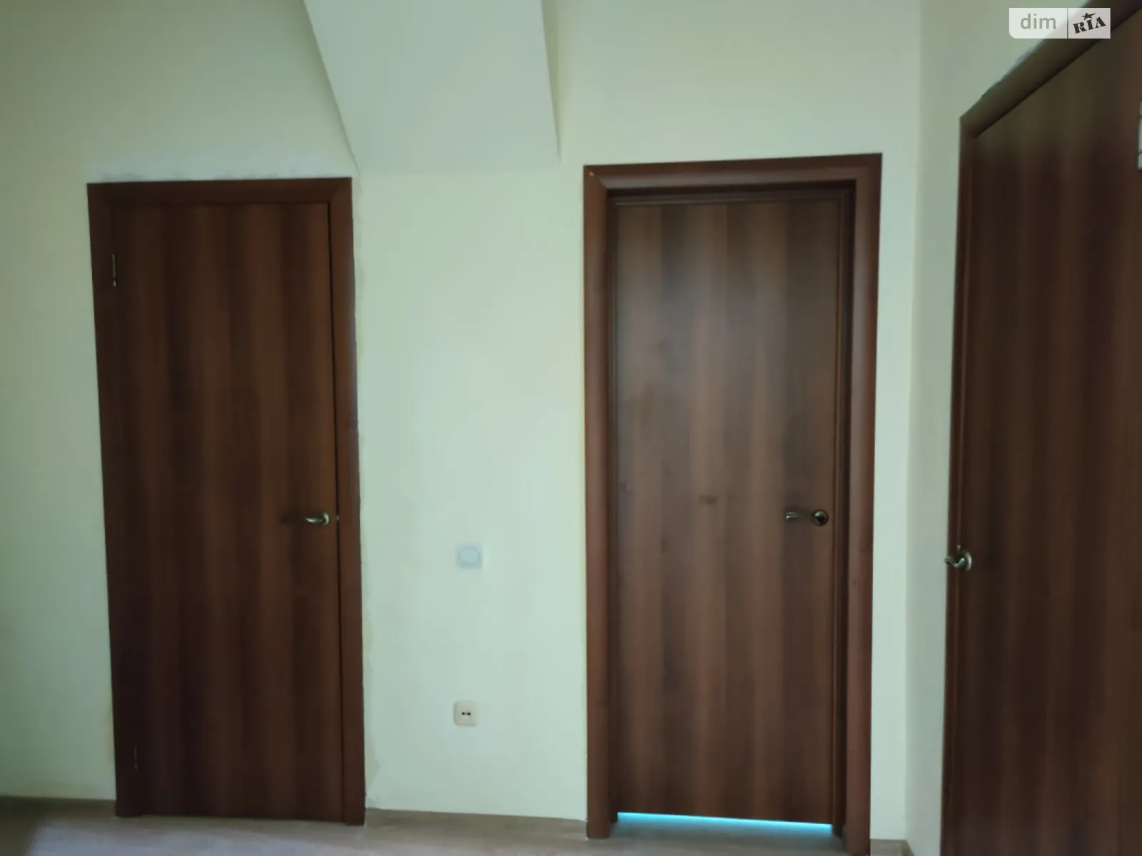 Продается 2-комнатная квартира 72 кв. м в Чернигове, цена: 65000 $ - фото 1