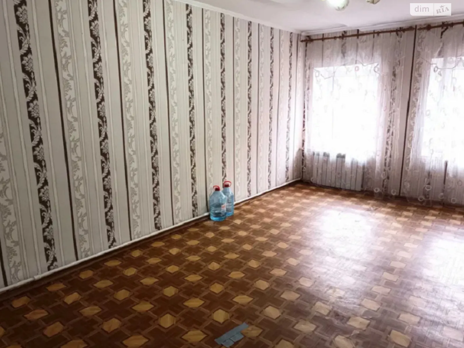 Продається 1-кімнатна квартира 29 кв. м у Одесі, просп. Олександрівський, 33