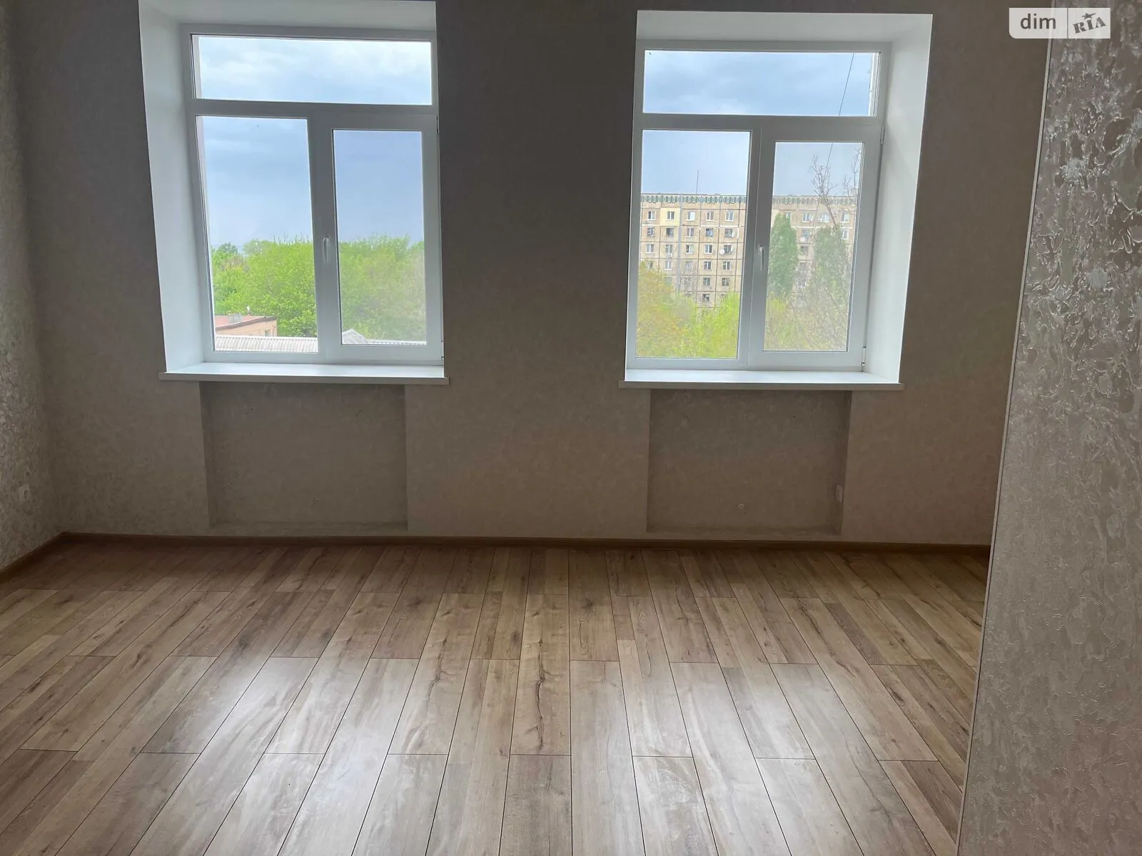 Продается 1-комнатная квартира 32.4 кв. м в Днепре, ул. Караваева