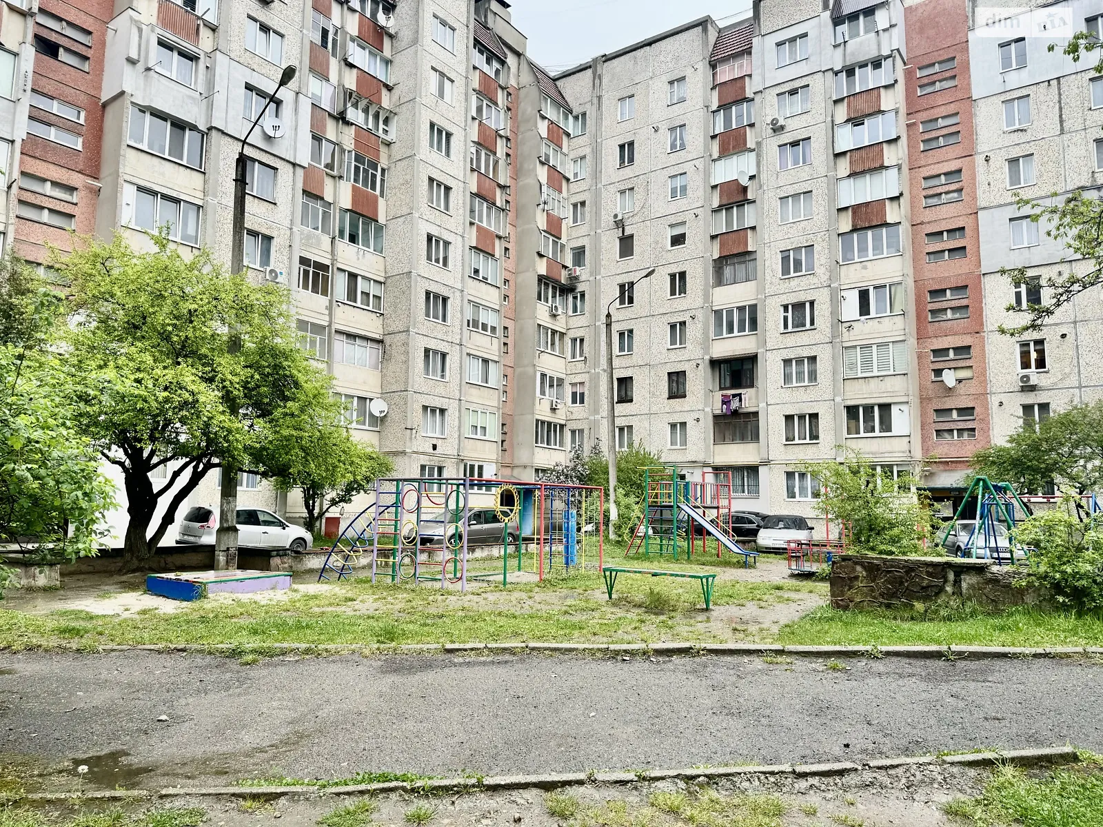 Продается 2-комнатная квартира 54 кв. м в Ивано-Франковске, цена: 40000 $