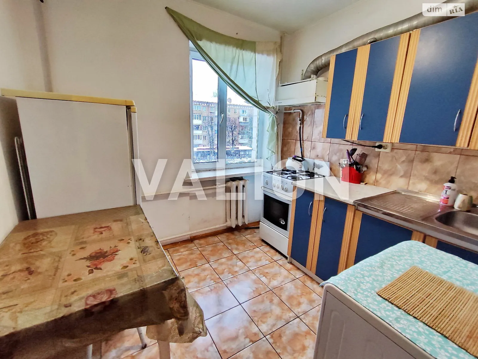 Продается 2-комнатная квартира 42.7 кв. м в Киеве