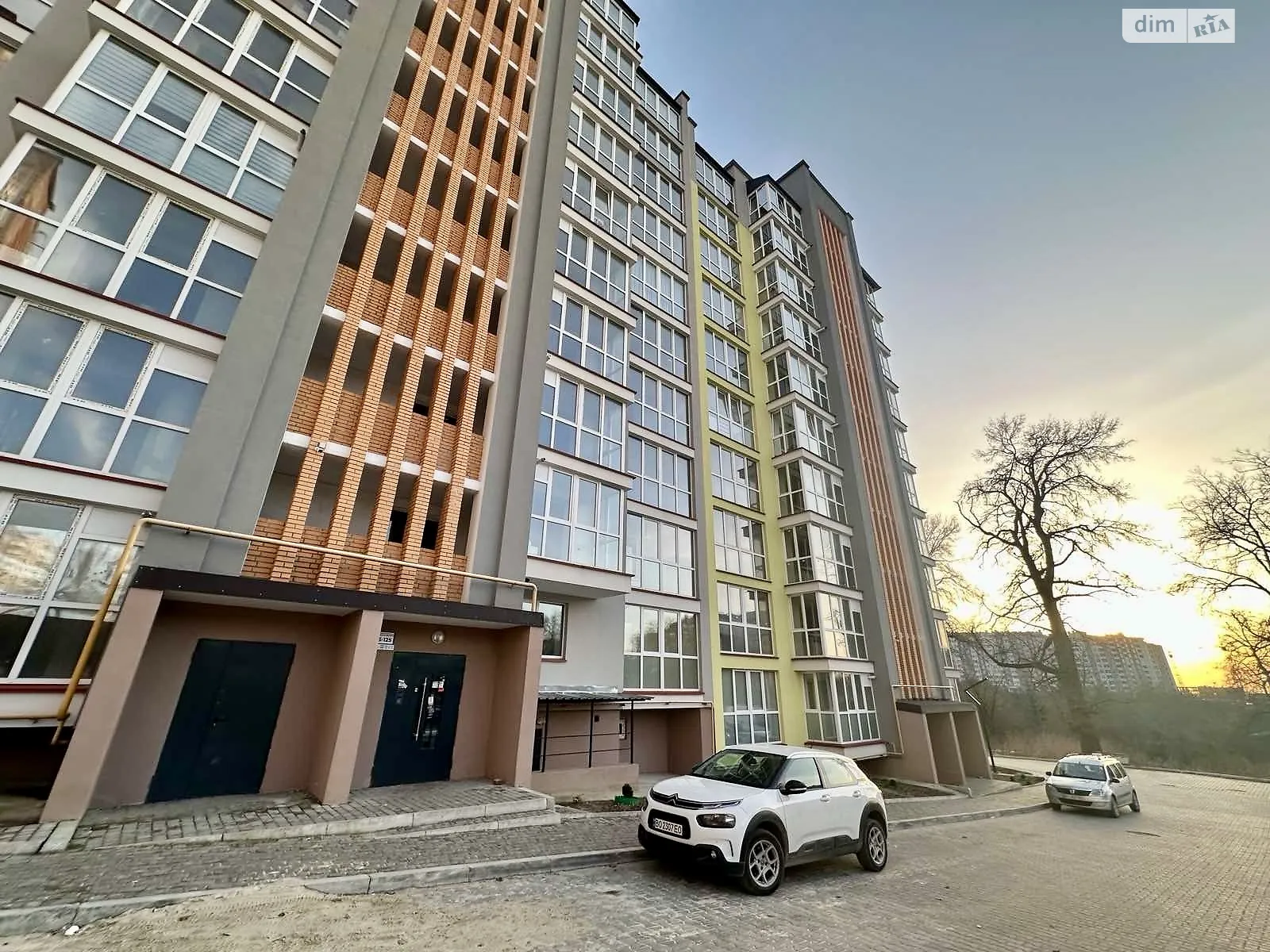2-комнатная квартира 74 кв. м в Тернополе, ул. Владимира Великого, 9А
