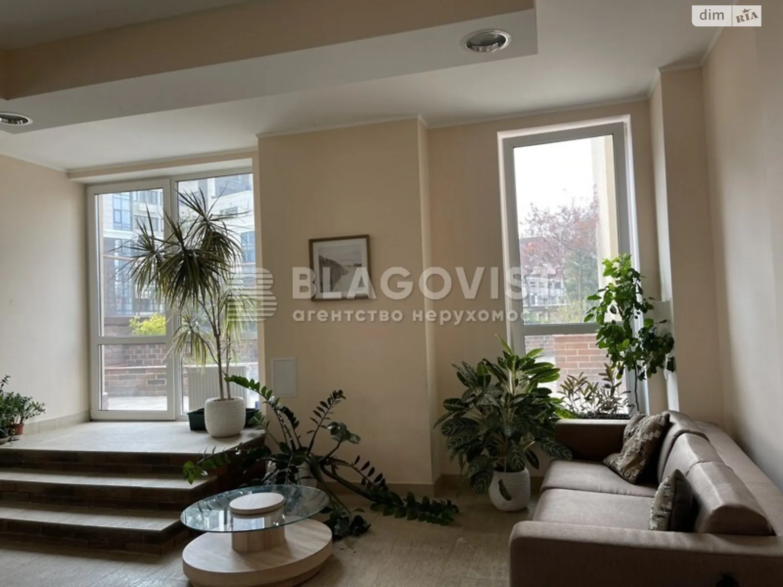 Продается 3-комнатная квартира 72 кв. м в Киеве, ул. Златоустовская, 30 - фото 1