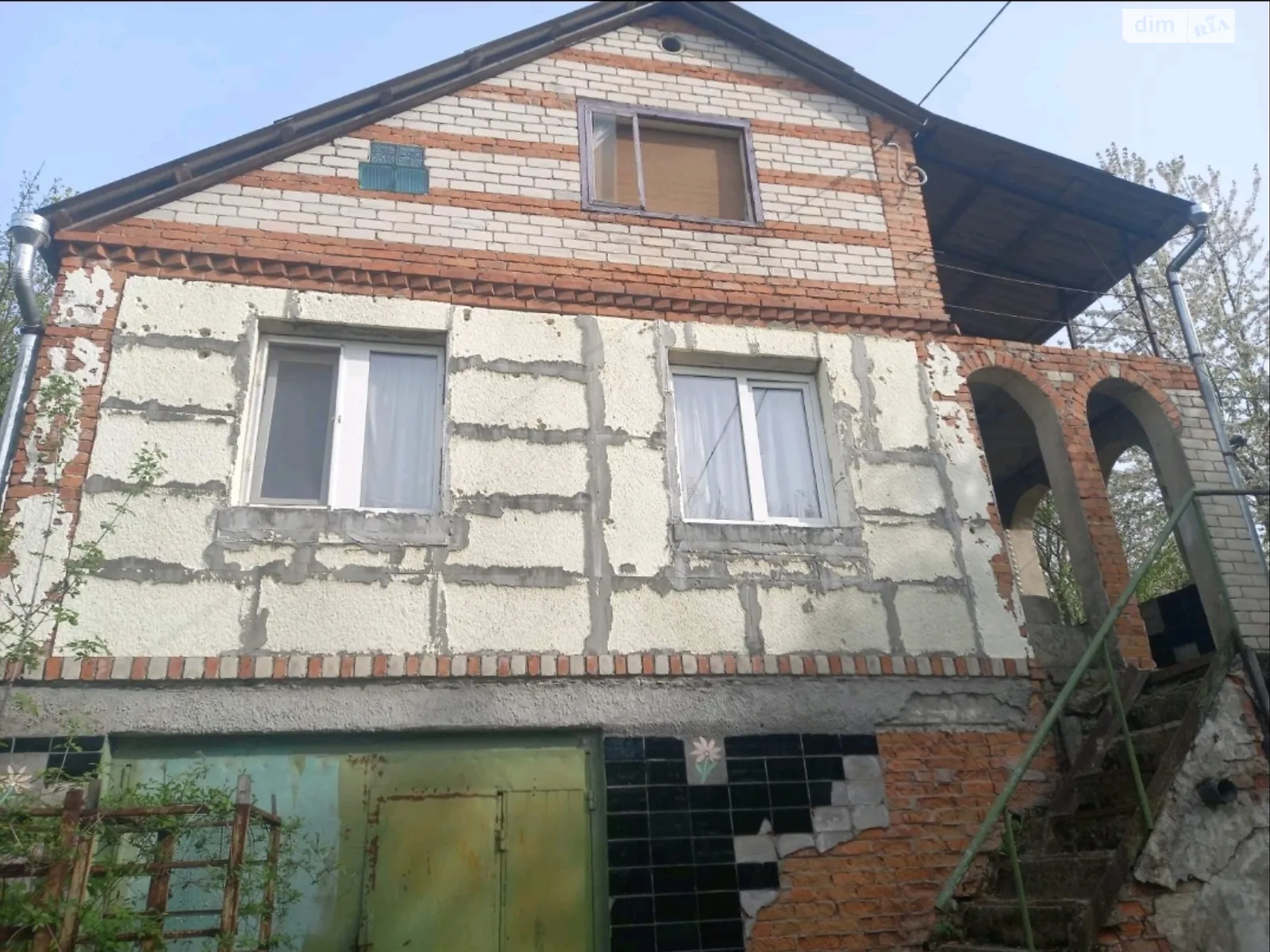 Продається будинок 3 поверховий 140 кв. м з каміном, цена: 24500 $