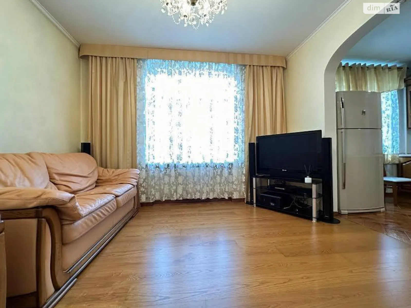 Продается 3-комнатная квартира 64 кв. м в Киеве, ул. Богдана Гаврилишина(Ванды Василевской), 14