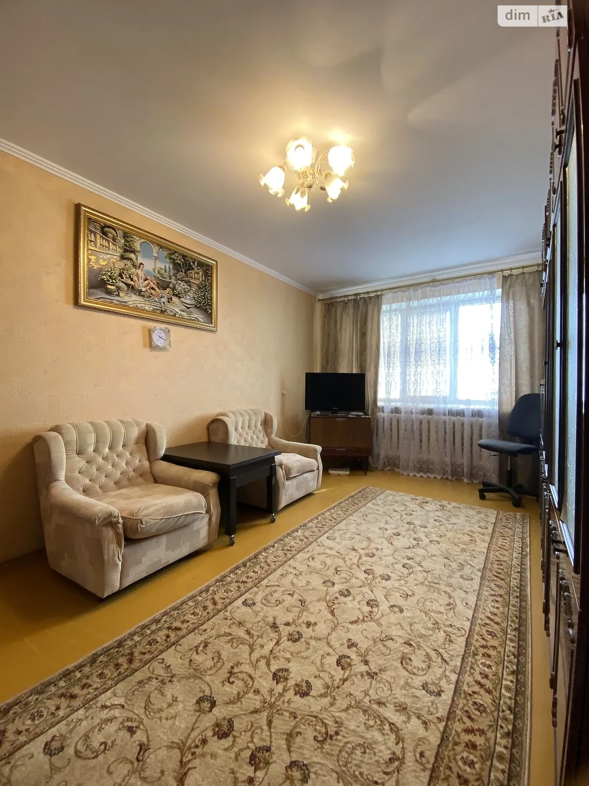 Продается 2-комнатная квартира 47 кв. м в Черноморске, ул. Парковая