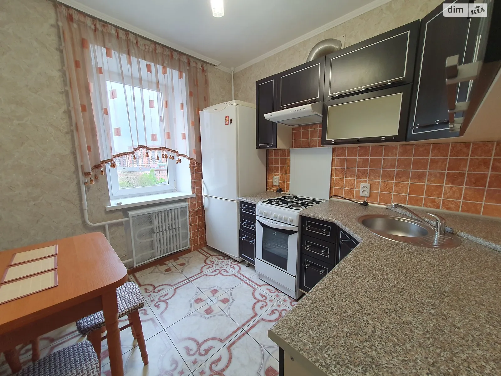 Продается 1-комнатная квартира 37 кв. м в Хмельницком, ул. Свободы, 16А - фото 1