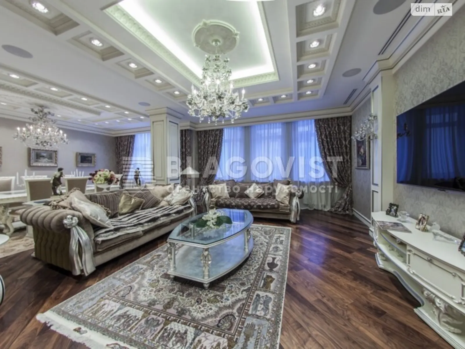 Продается 3-комнатная квартира 195 кв. м в Киеве, ул. Михайла Грушевского, 9А