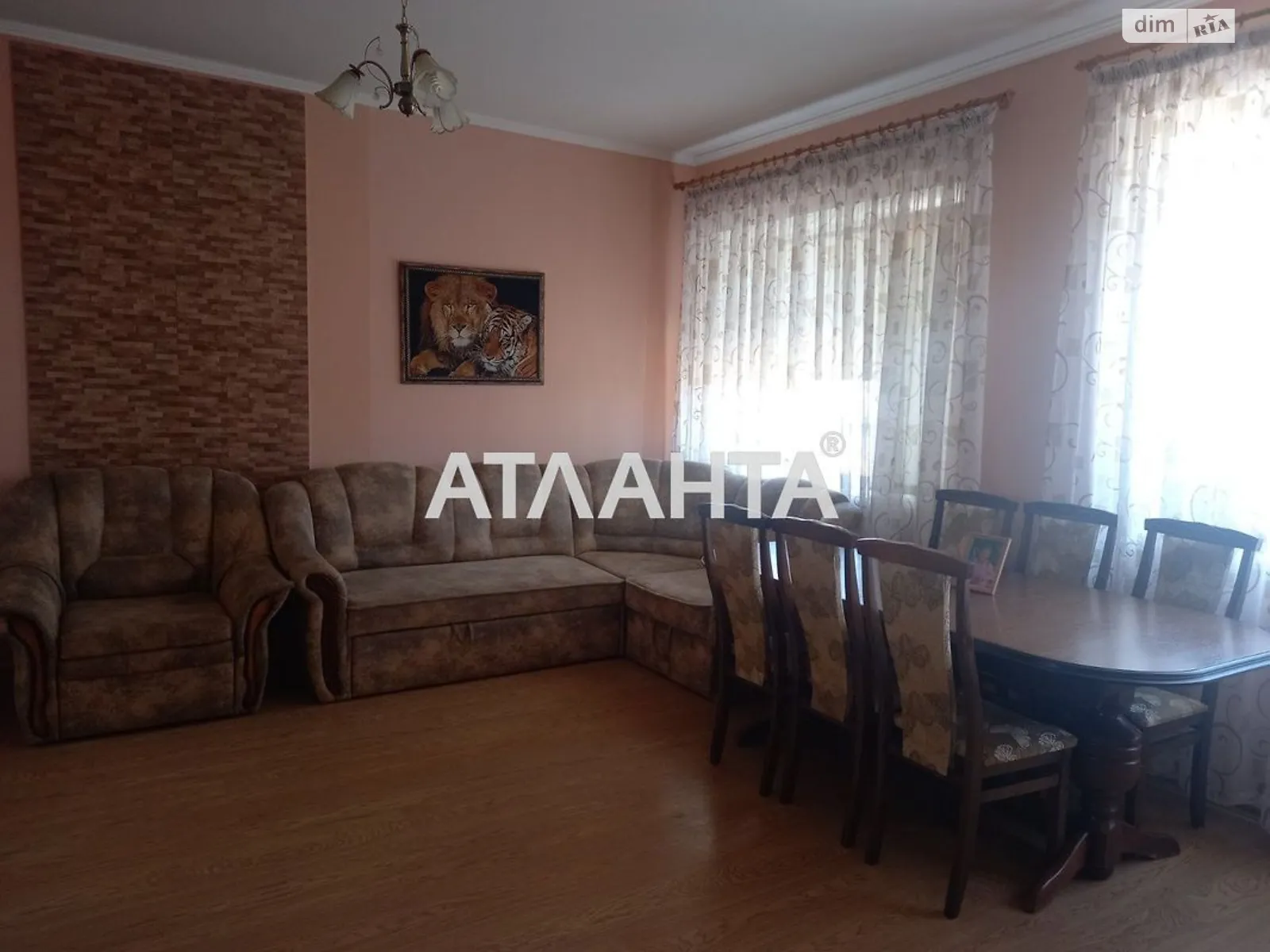 Продается дом на 2 этажа 120 кв. м с бассейном, цена: 62000 $ - фото 1