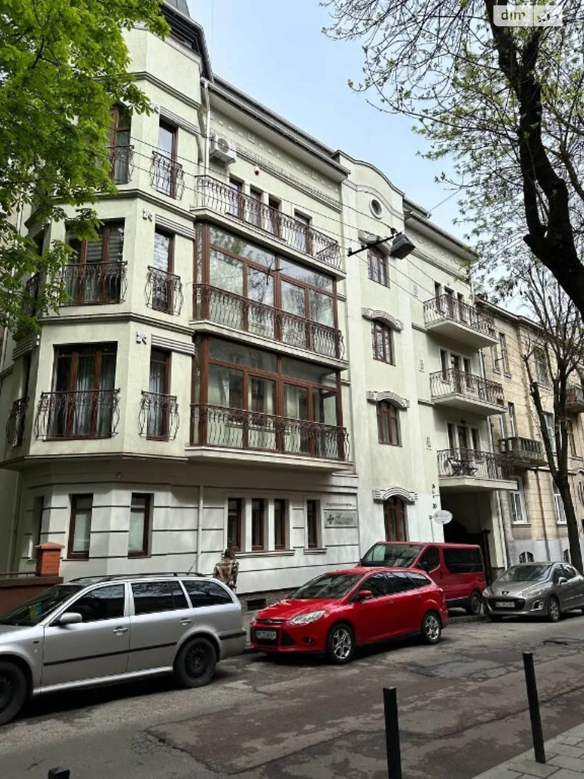 Сдается в аренду 2-комнатная квартира 80 кв. м в Львове, цена: 850 $