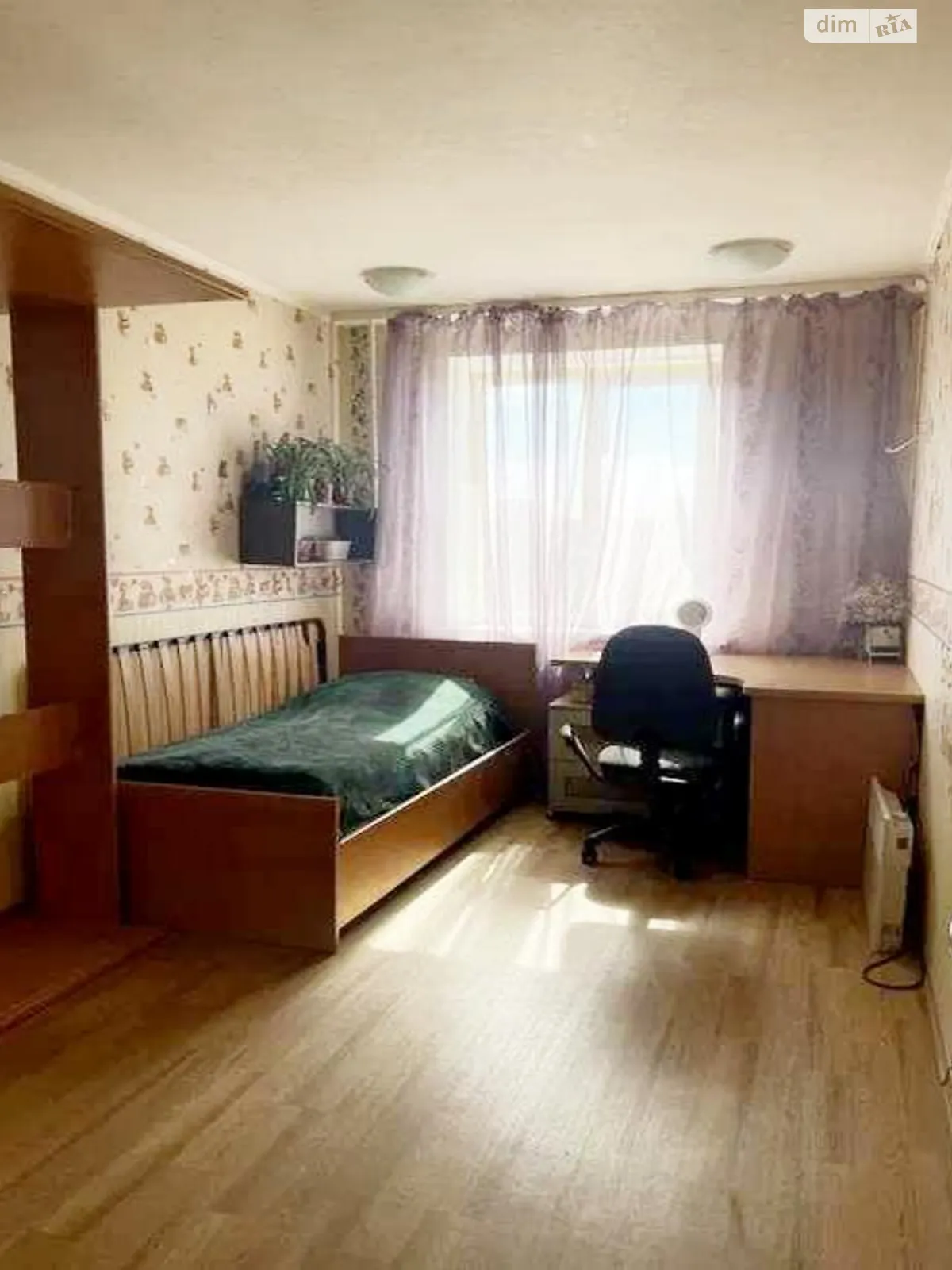 Продается 4-комнатная квартира 76 кв. м в Харькове, ул. Харьковских Дивизий, 14