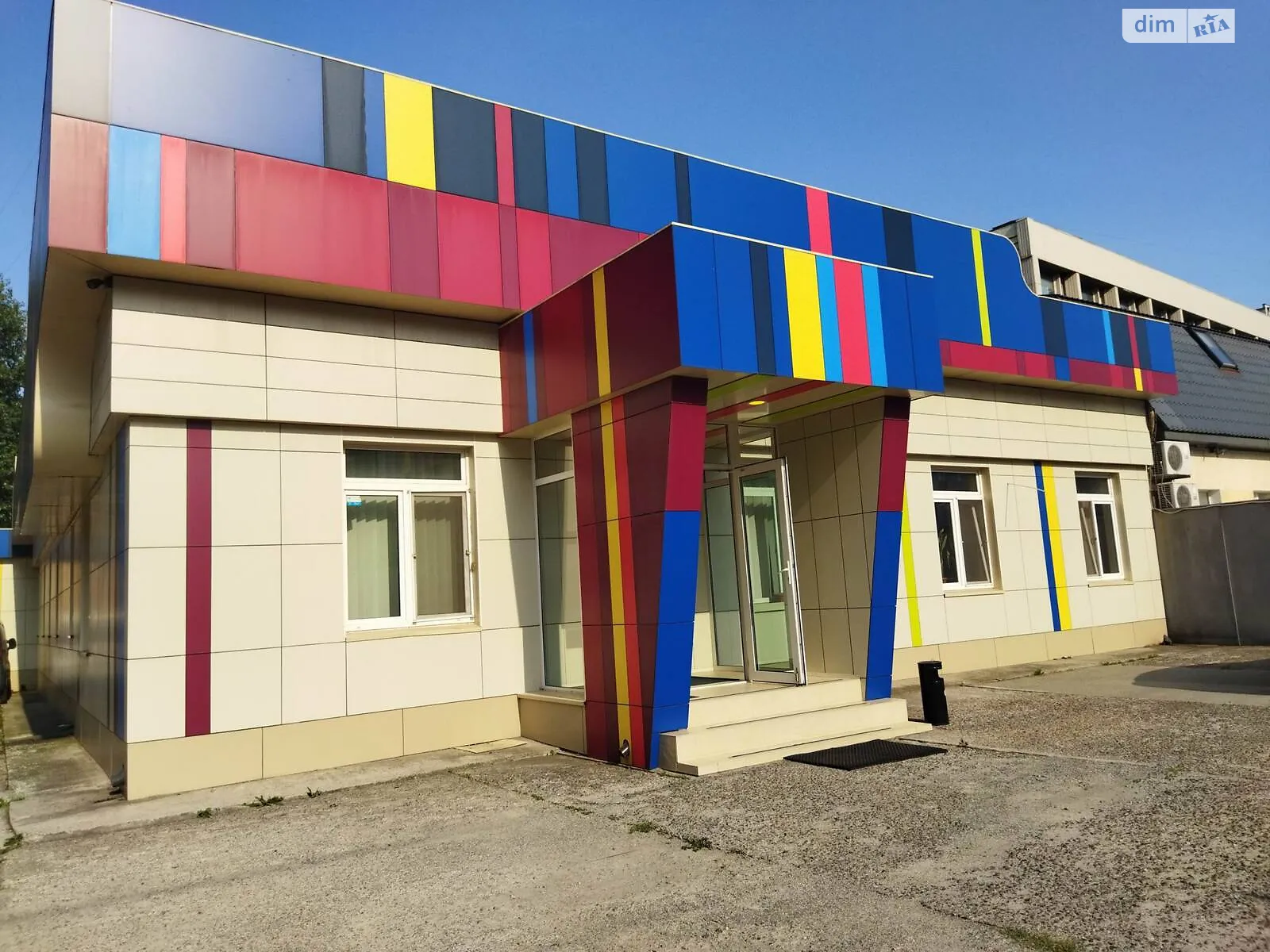 Продається офіс 479 кв. м в бізнес-центрі, цена: 800000 €