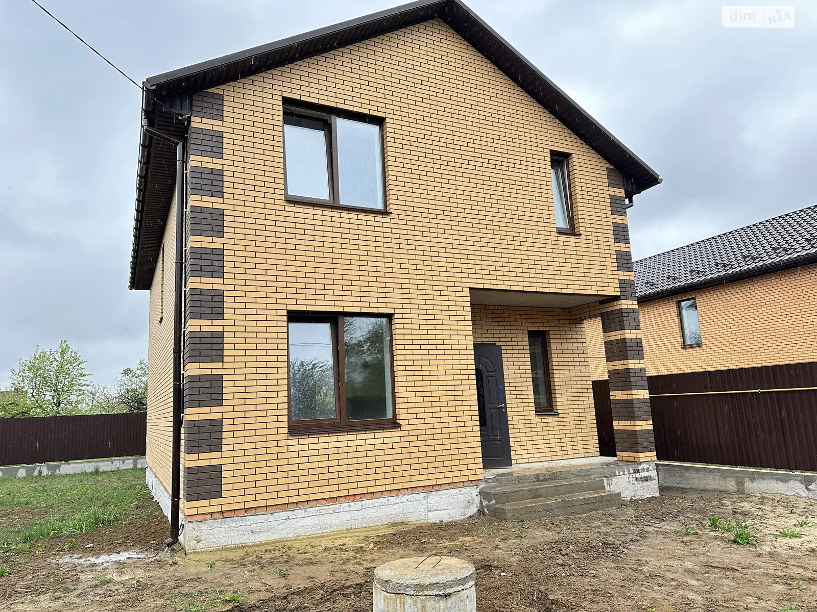 Продается дом на 2 этажа 125 кв. м с гаражом, цена: 88000 $ - фото 1
