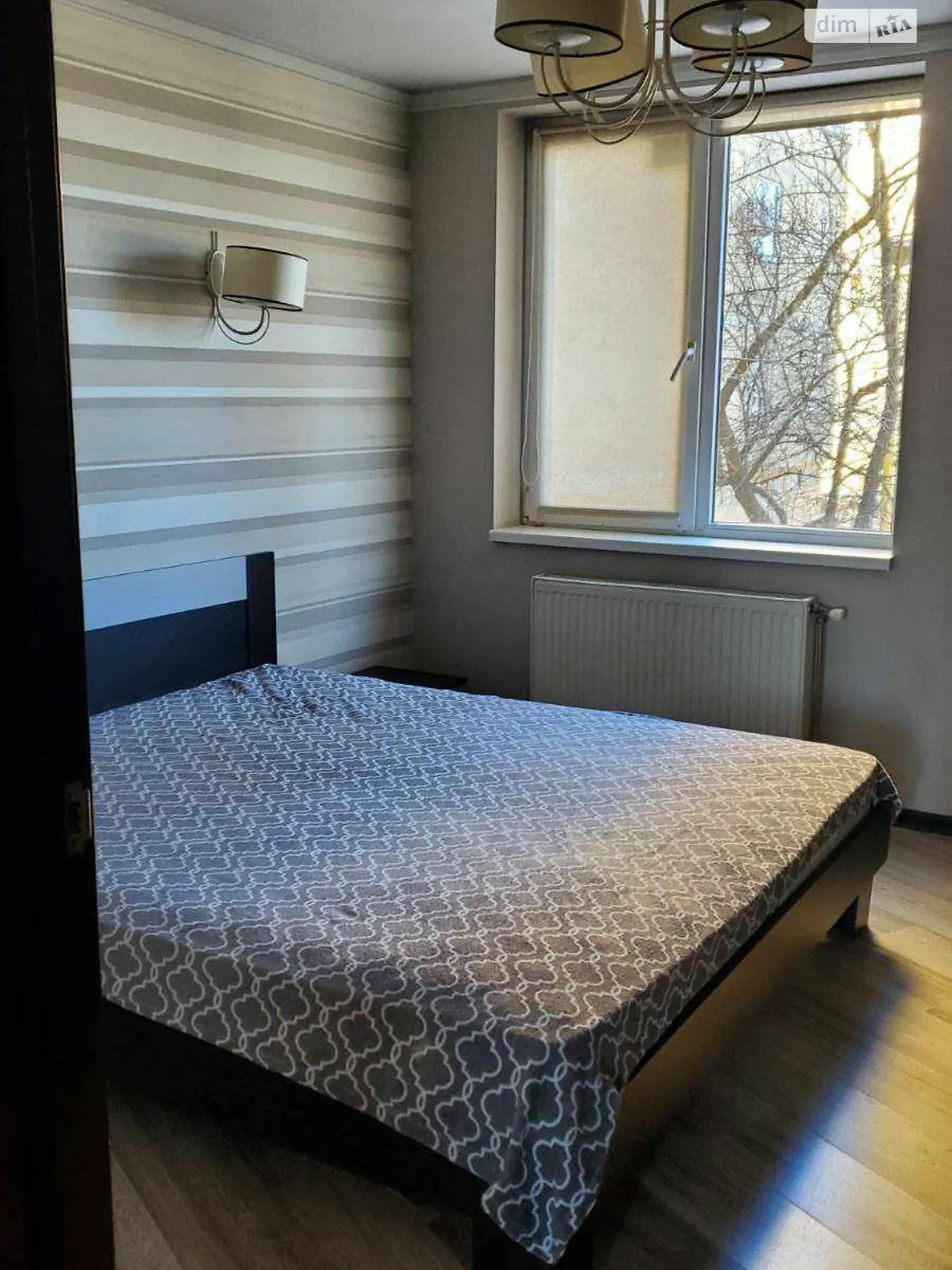 Продается 3-комнатная квартира 70 кв. м в Ужгороде, ул. Минайская, 27