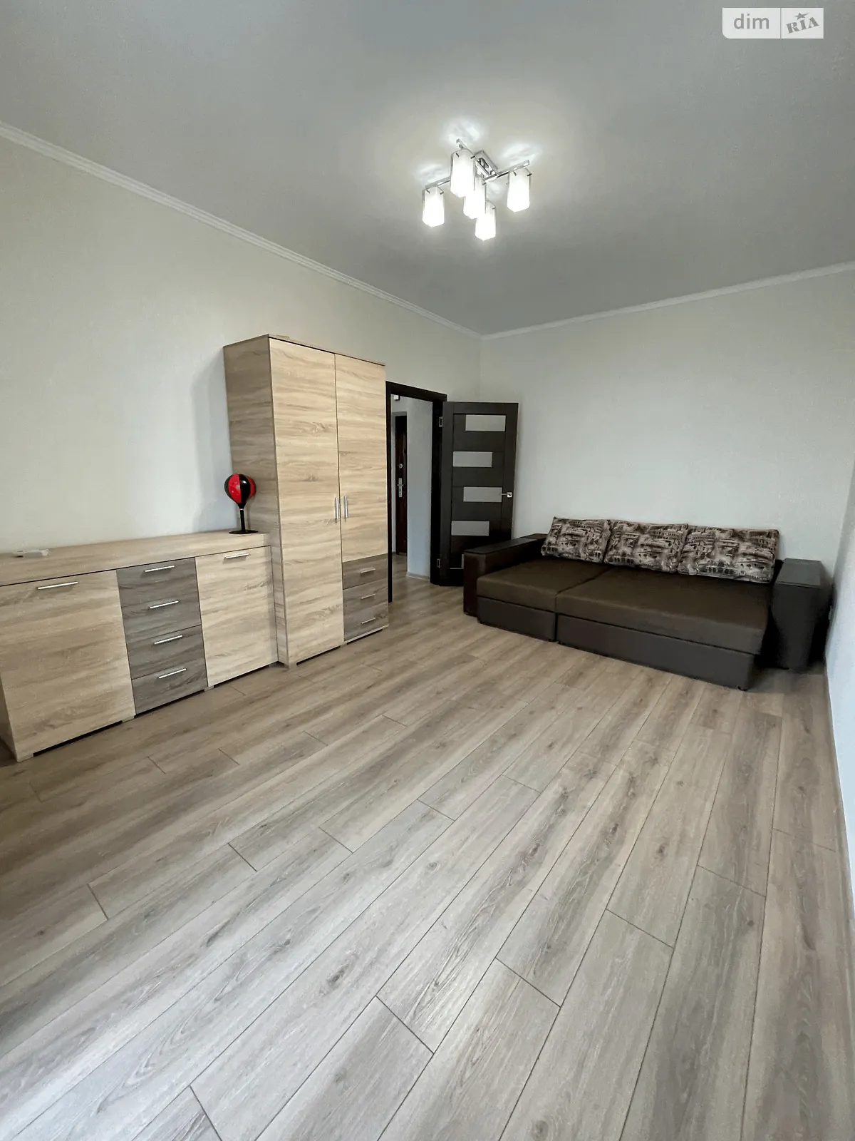 Продається 1-кімнатна квартира 32.8 кв. м у Дніпрі, цена: 34000 $