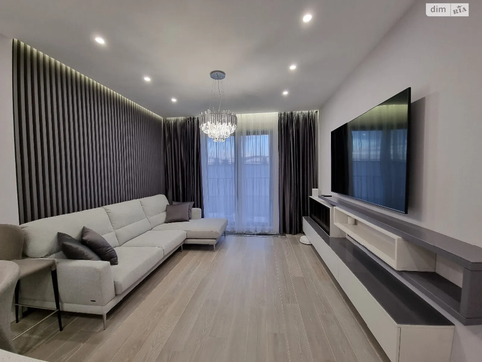 Продается 3-комнатная квартира 73 кв. м в Киеве, цена: 240000 $