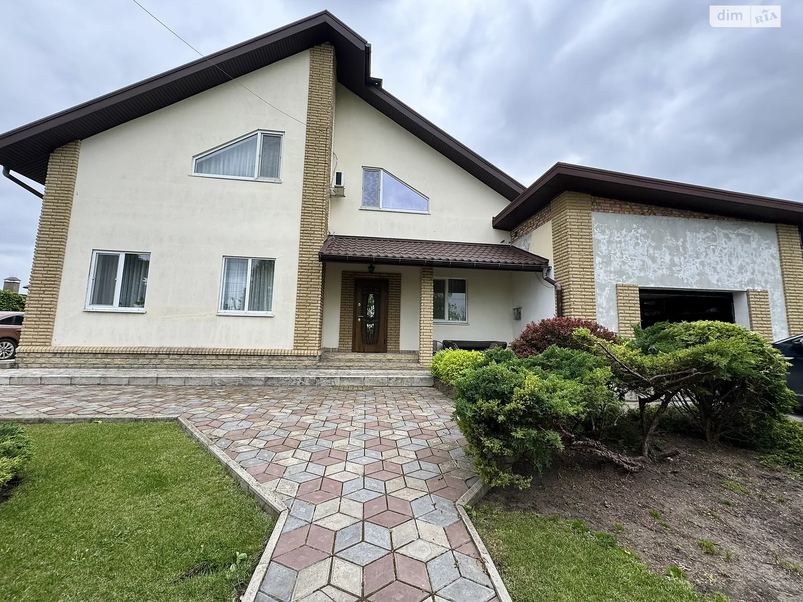 Продається будинок 2 поверховий 358 кв. м з садом, цена: 230000 $ - фото 1