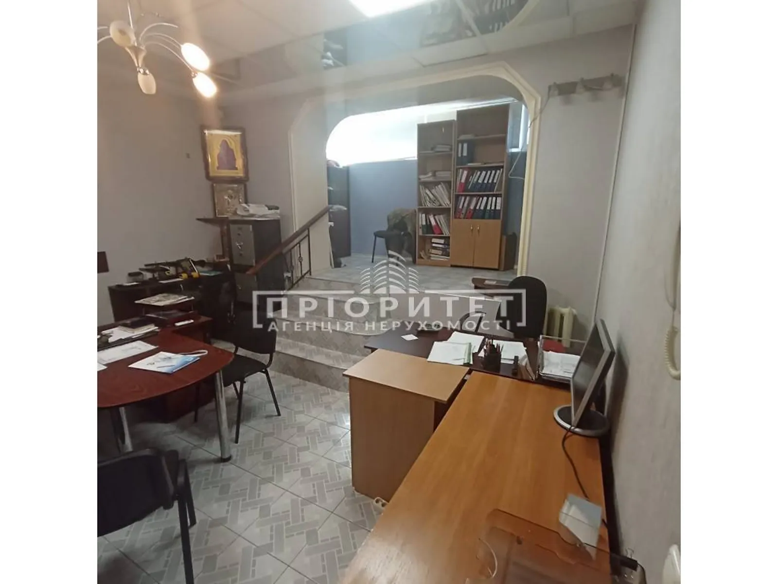 Продается офис 88 кв. м в бизнес-центре, цена: 63000 $