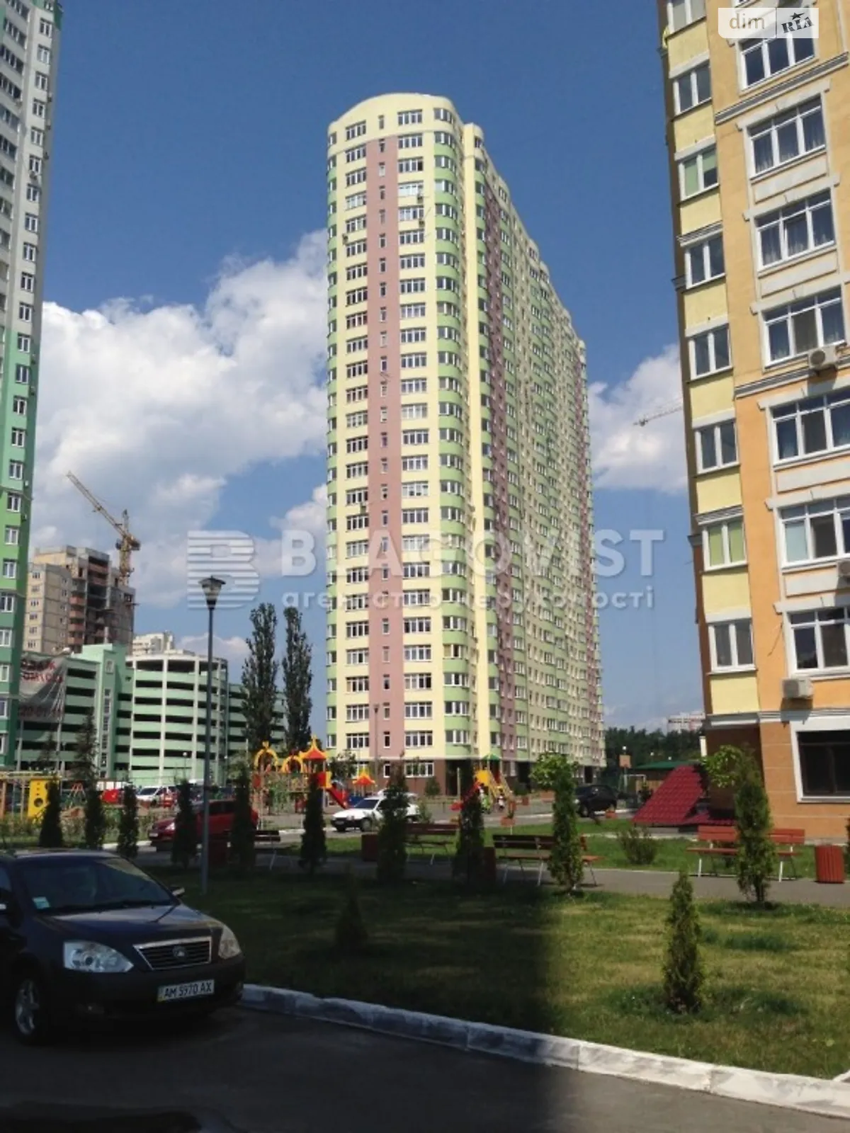 Продается 1-комнатная квартира 49 кв. м в Киеве, ул. Воскресенская, 14Б - фото 1