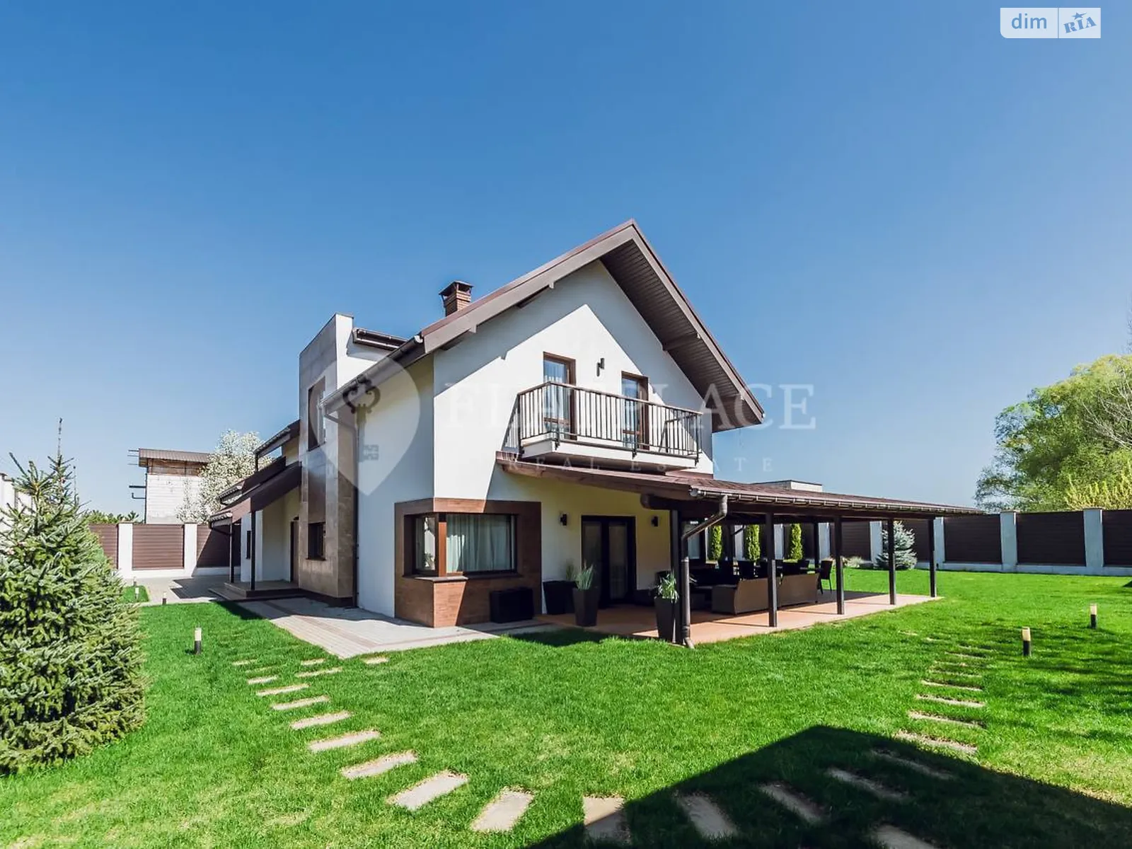 Сдается в аренду дом на 2 этажа 250 кв. м с подвалом, цена: 2490 $ - фото 1