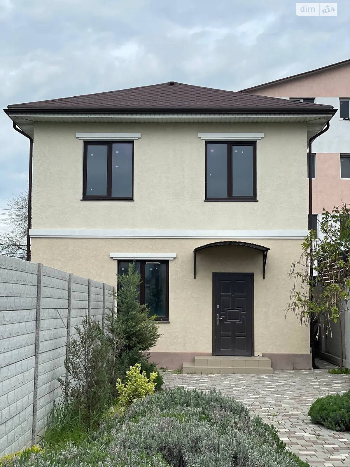 Продается дом на 2 этажа 126 кв. м с террасой, цена: 105000 $ - фото 1