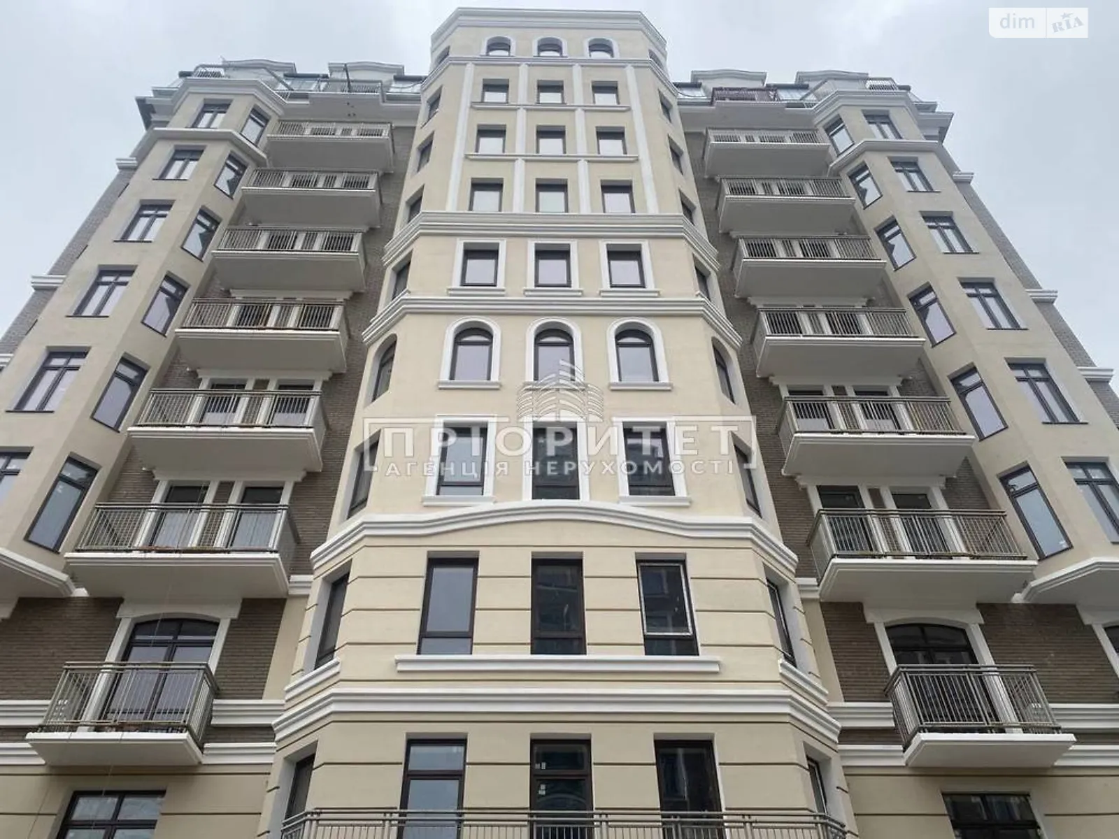 Продається 3-кімнатна квартира 115 кв. м у Одесі, вул. Бориса Літвака